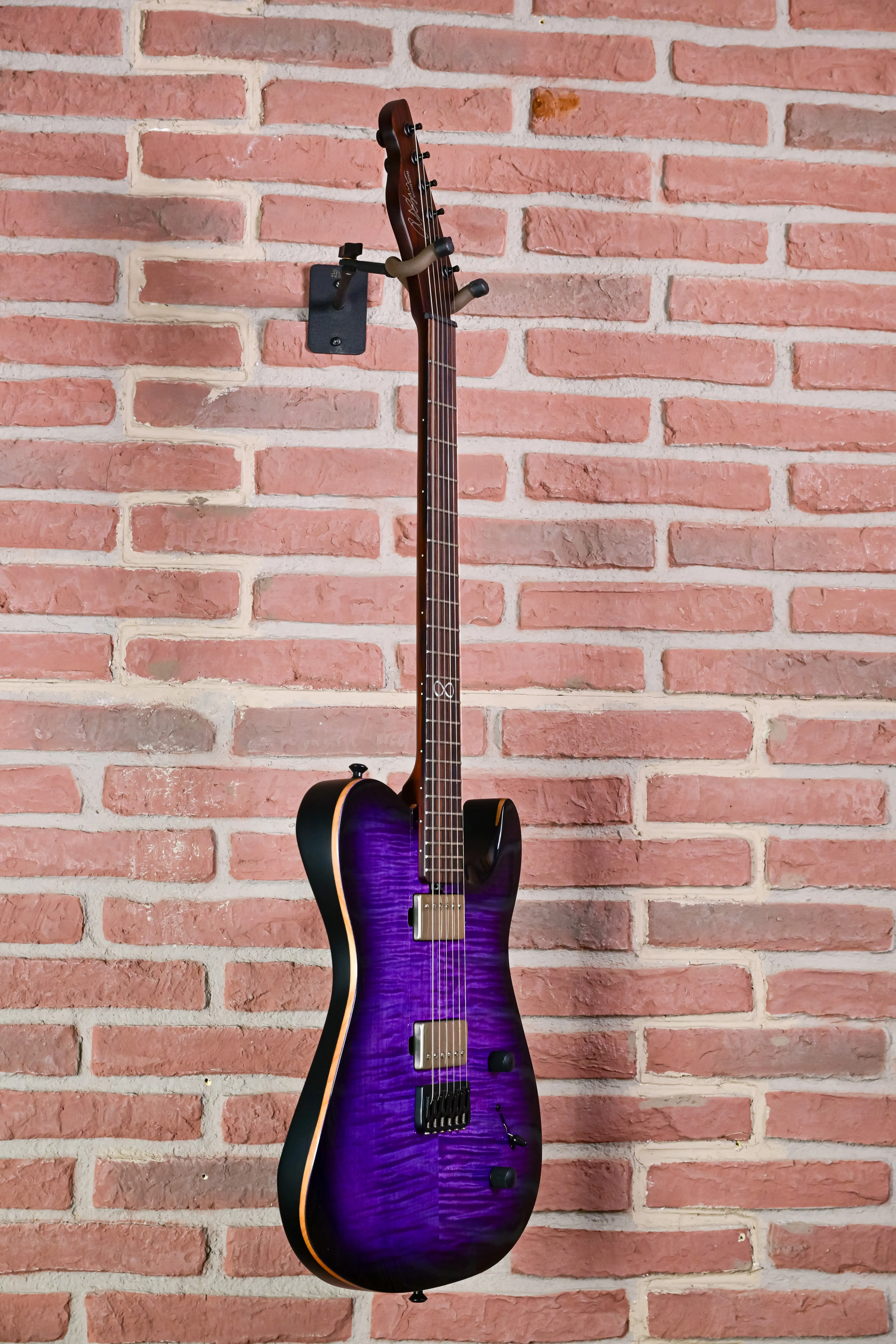 Law Maker Legacy Blackberry Storm E-Gitarre