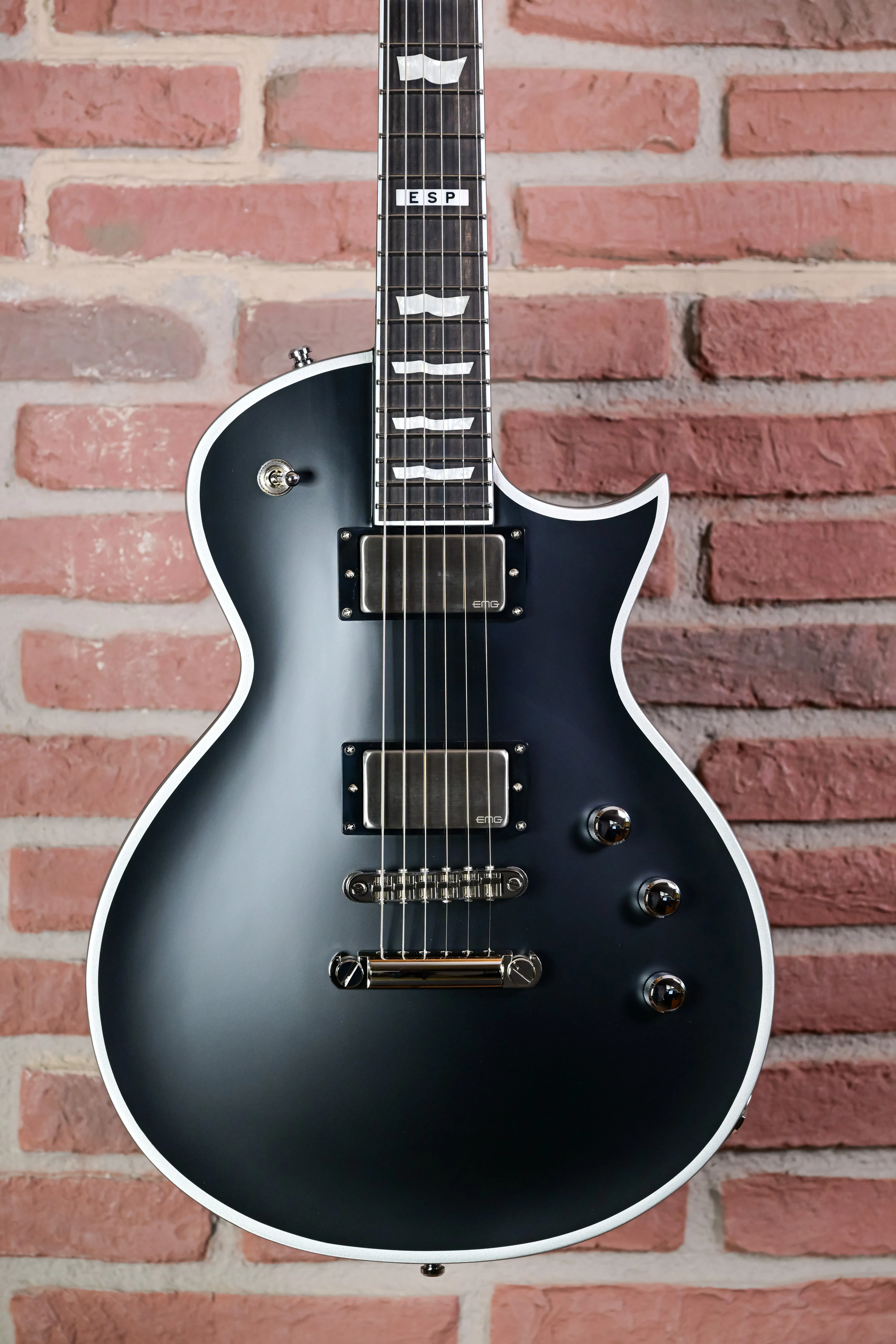 ESP E-II Eclipse BB Korpus mit Bridge und Pickups