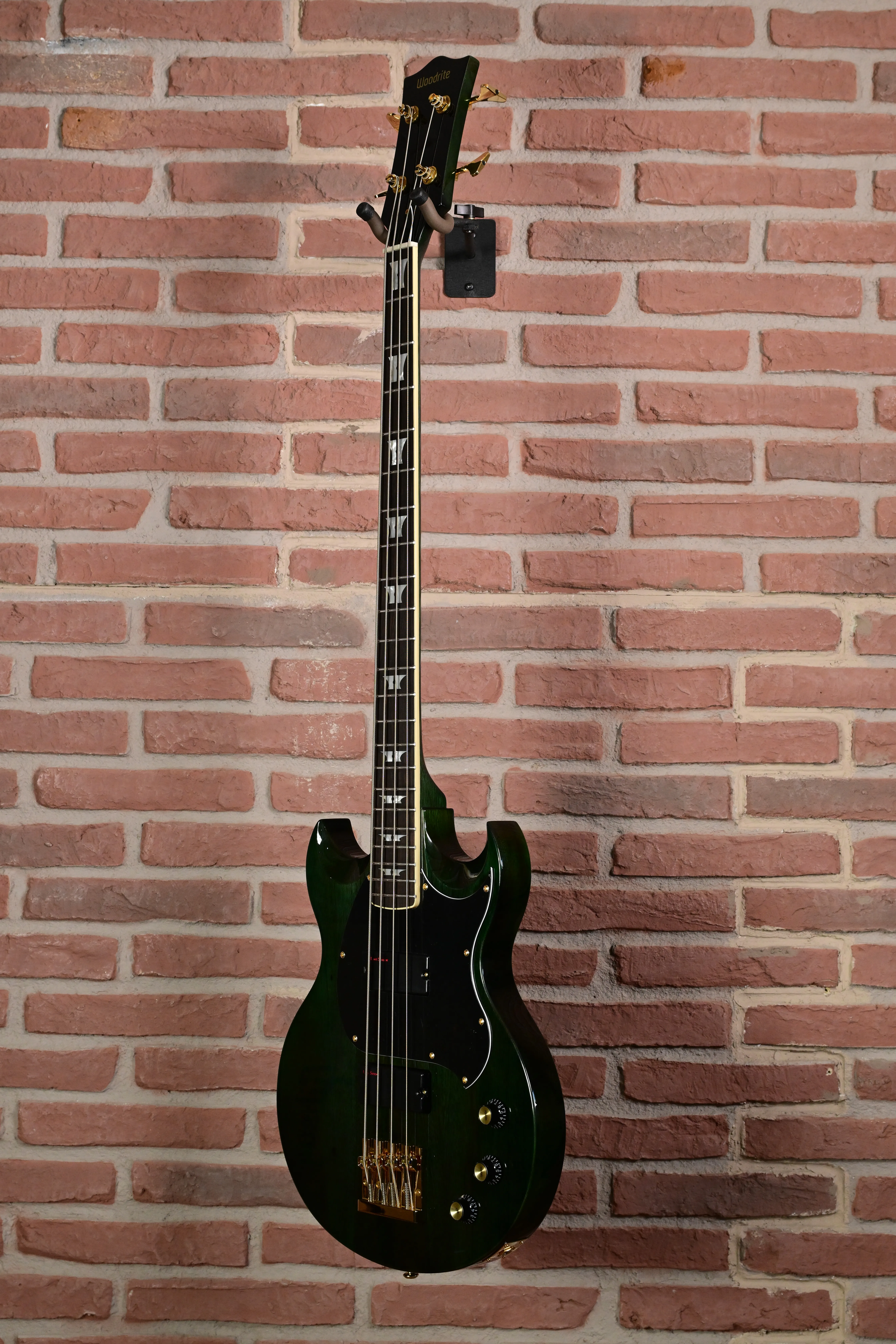 Warlord Bass Transparent Emrald  Green