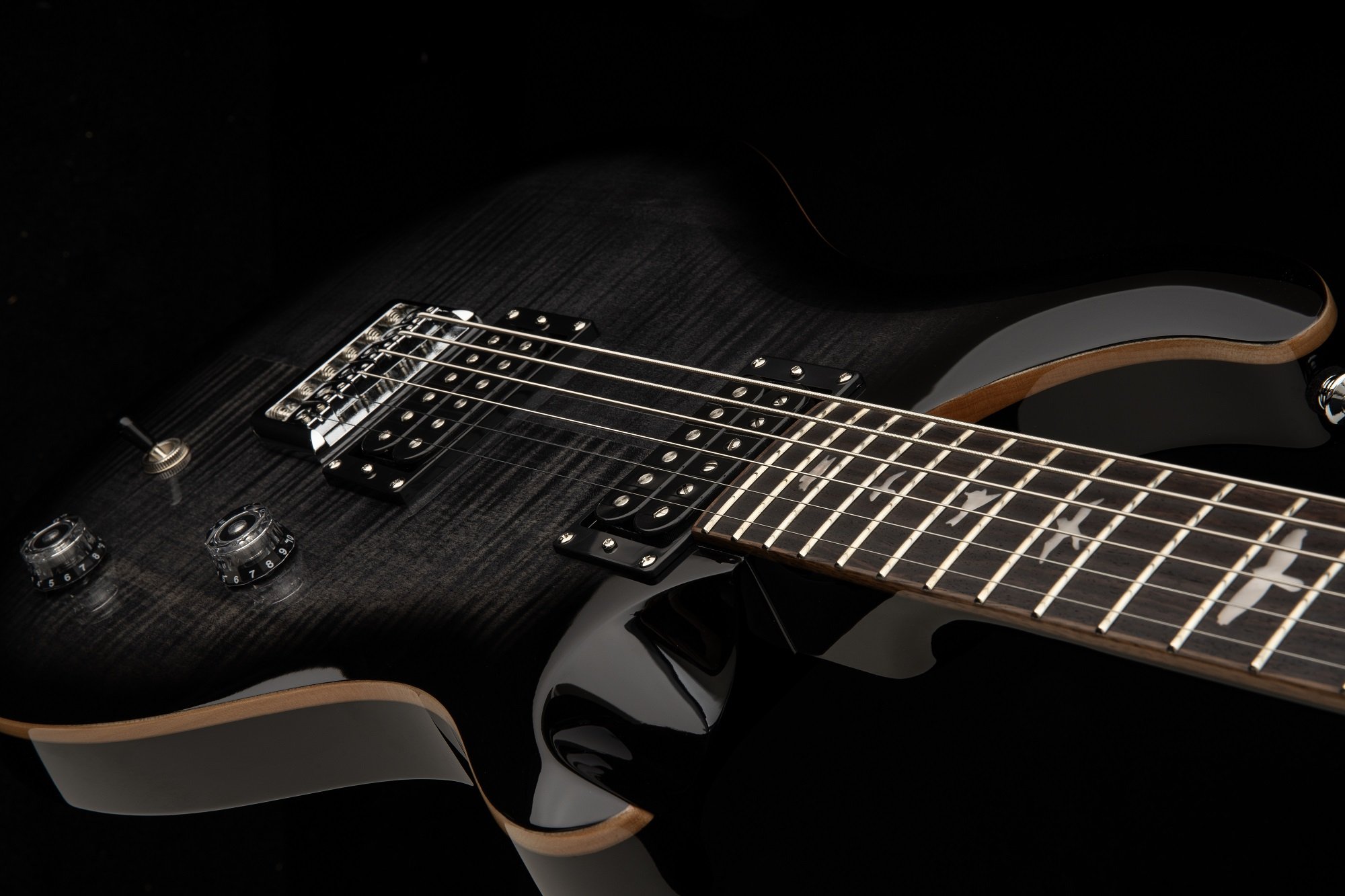 SE277 Charcoal Burst