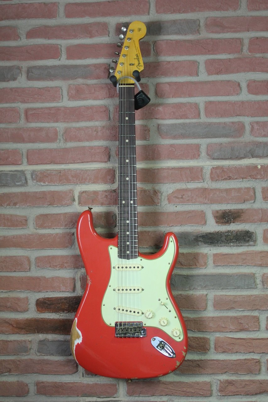 Limited Edition 1963 Stratocaster Heavy Relic Aged Fiesta Red