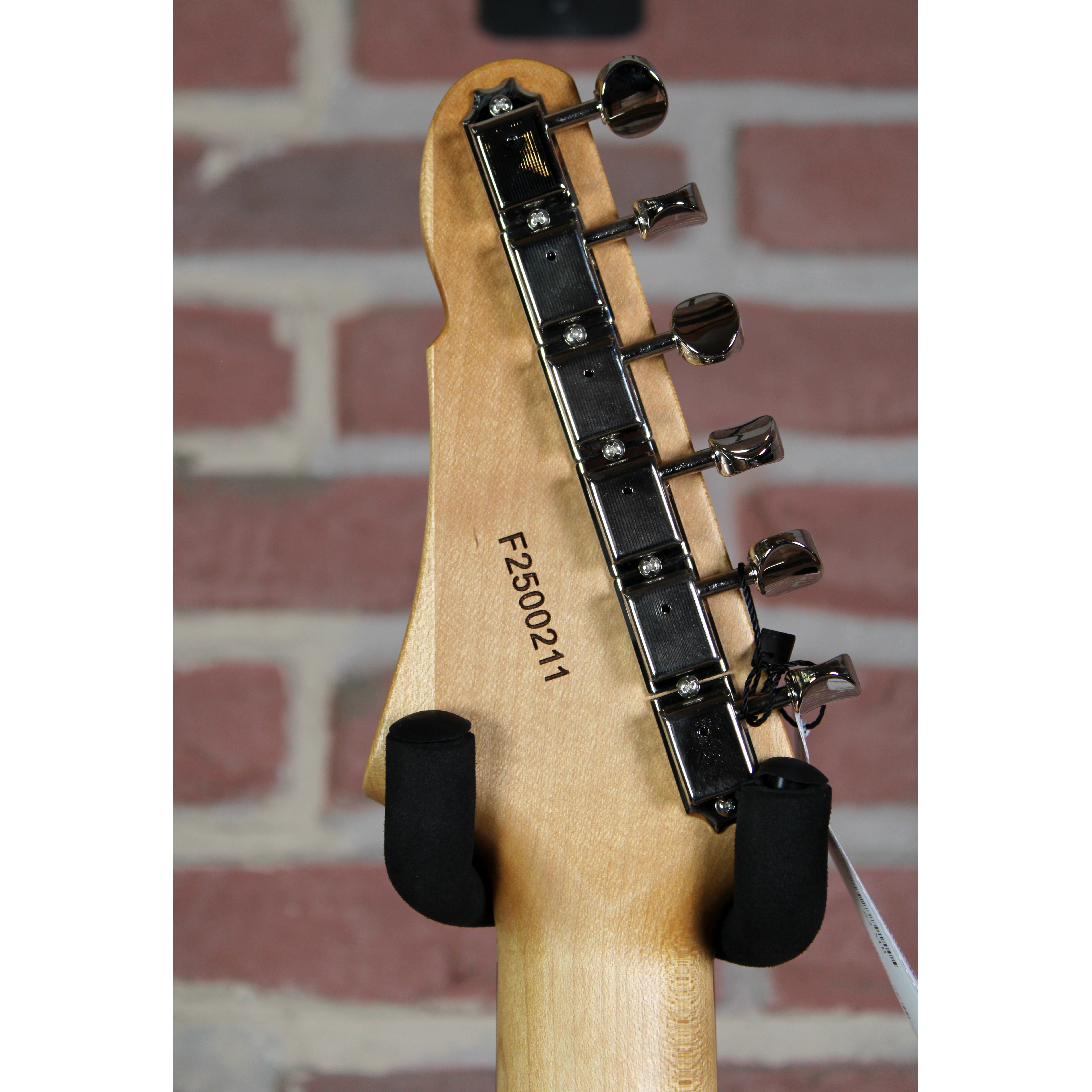 Fullertone DC'62 Moss Black (Showroom)