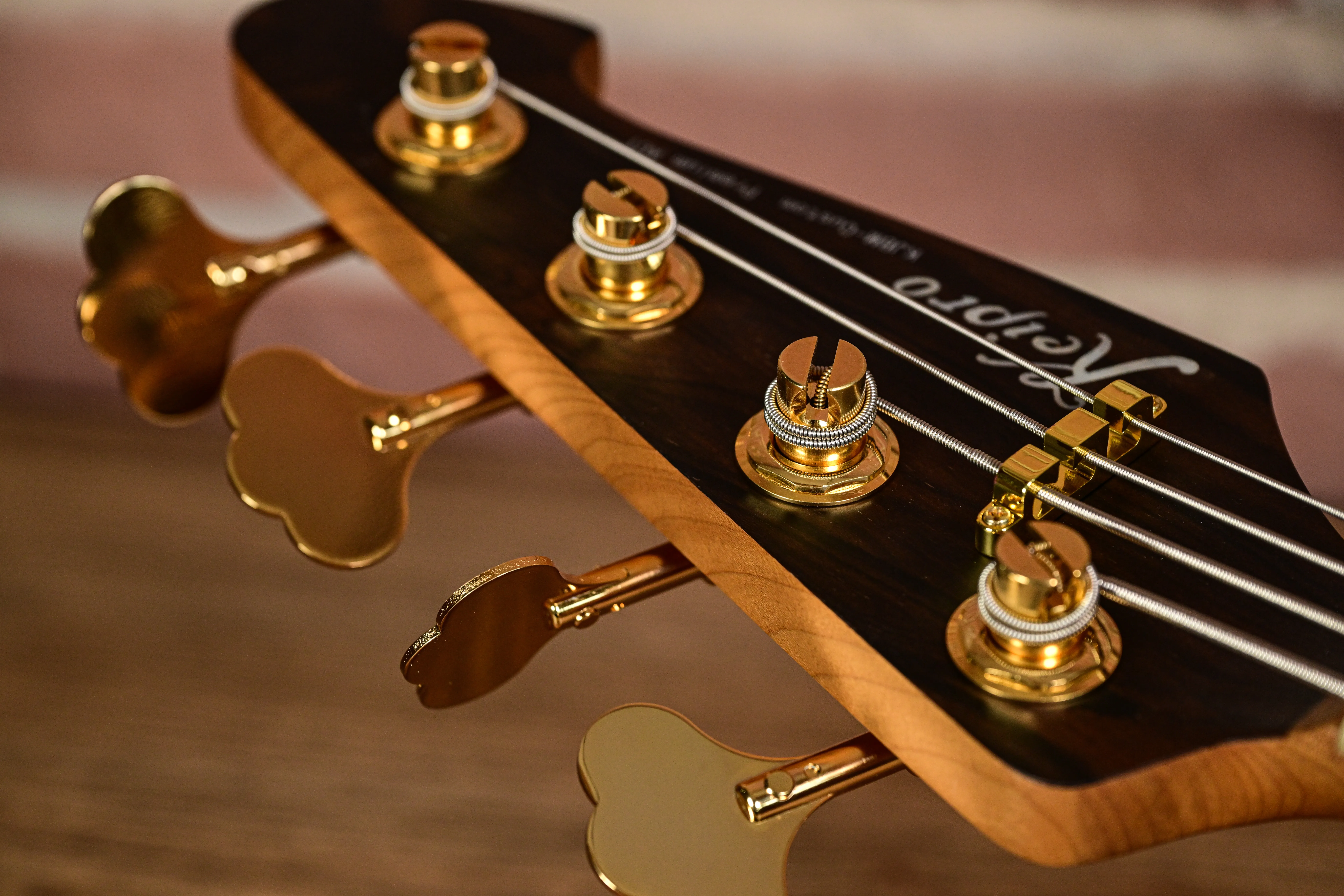 KJBM-Custom Premium-Z Bass