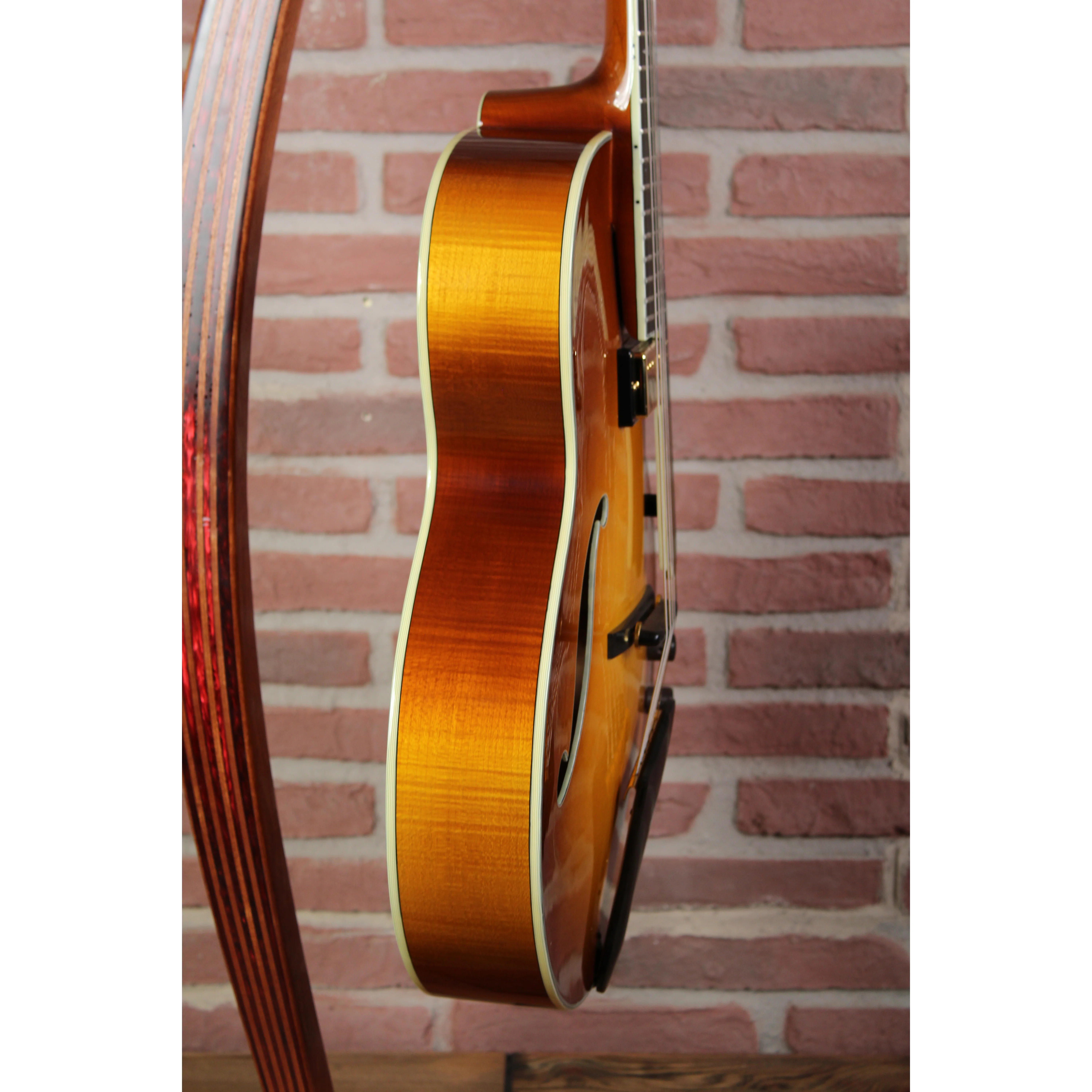 AR805CE-GB Archtop Jazzgitarre Lollar Pickups