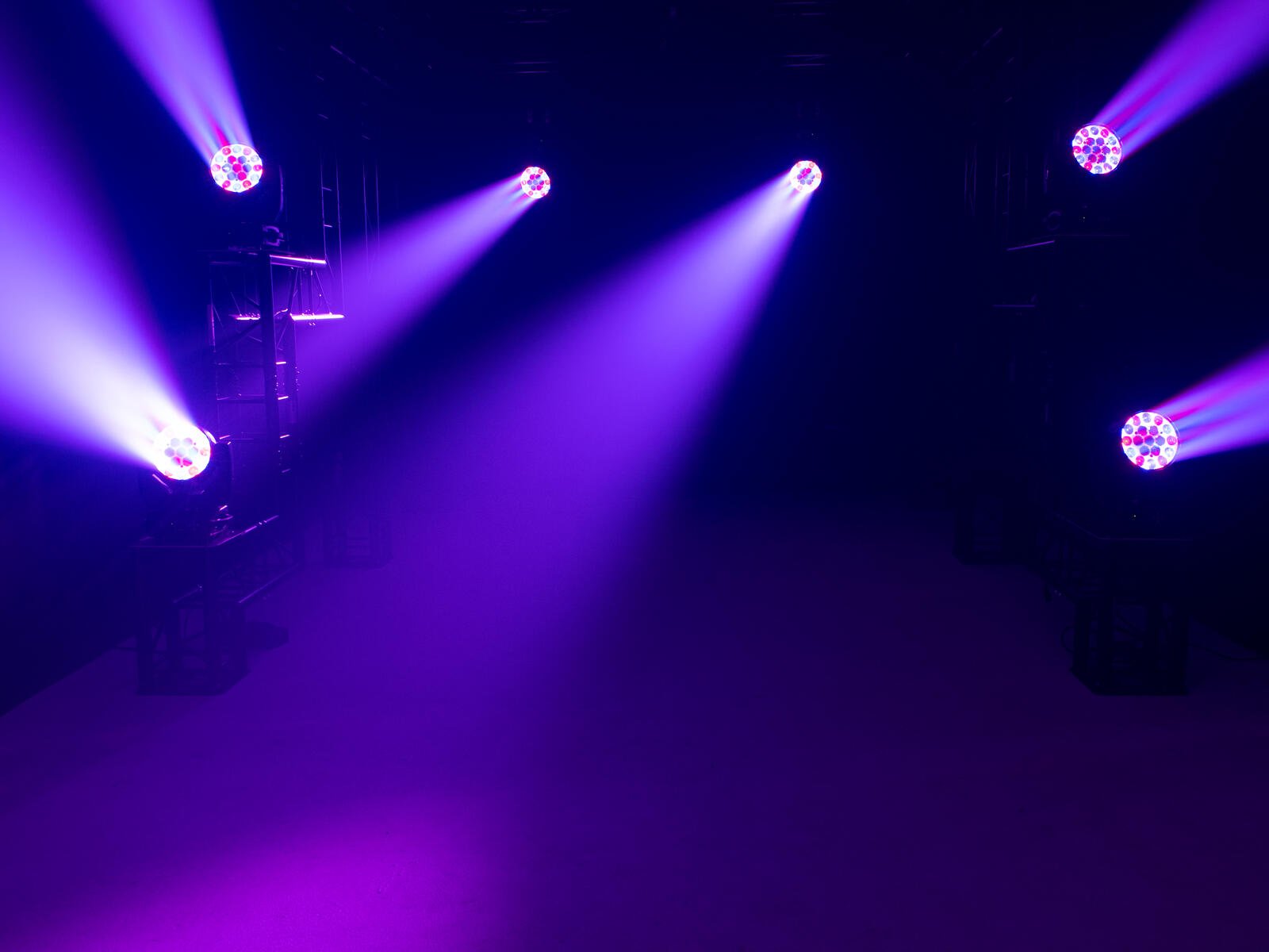 LED TMH-X4 Moving-Head Wash Zoom 