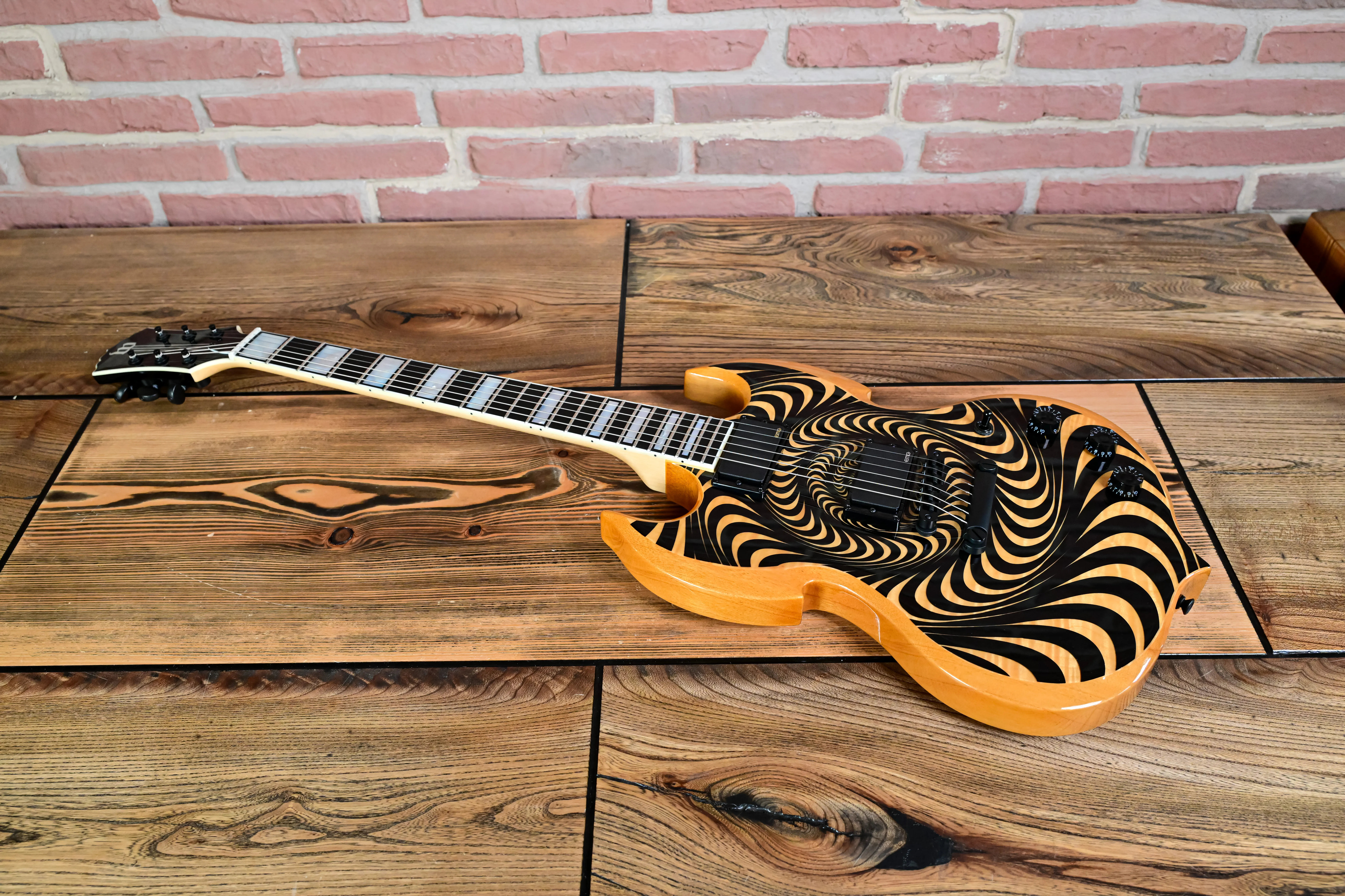 Barbarian Rawtop Psychic Bullseye signed by Zakk Wylde