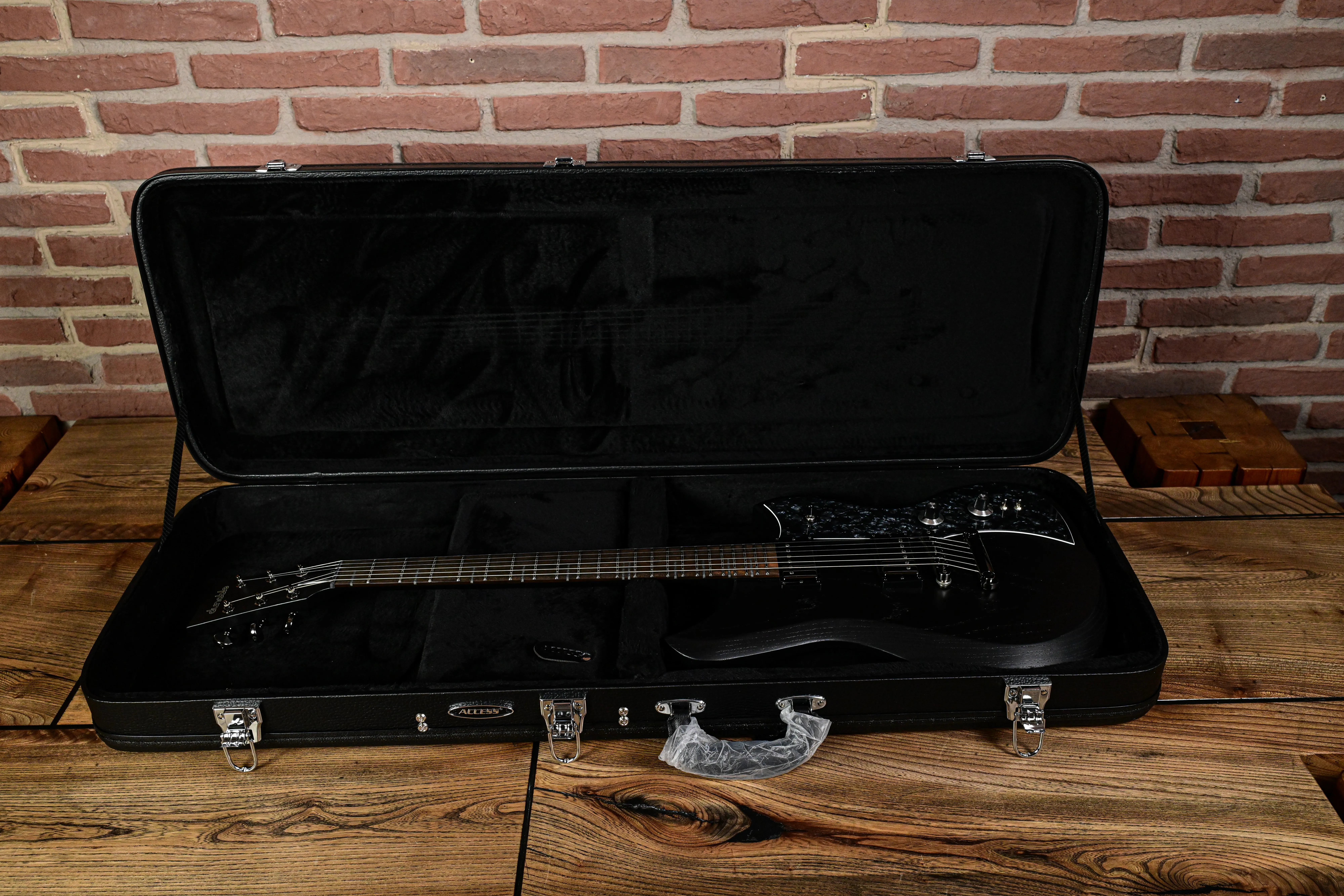 Yeti USA Cryptid Blackened Pearl