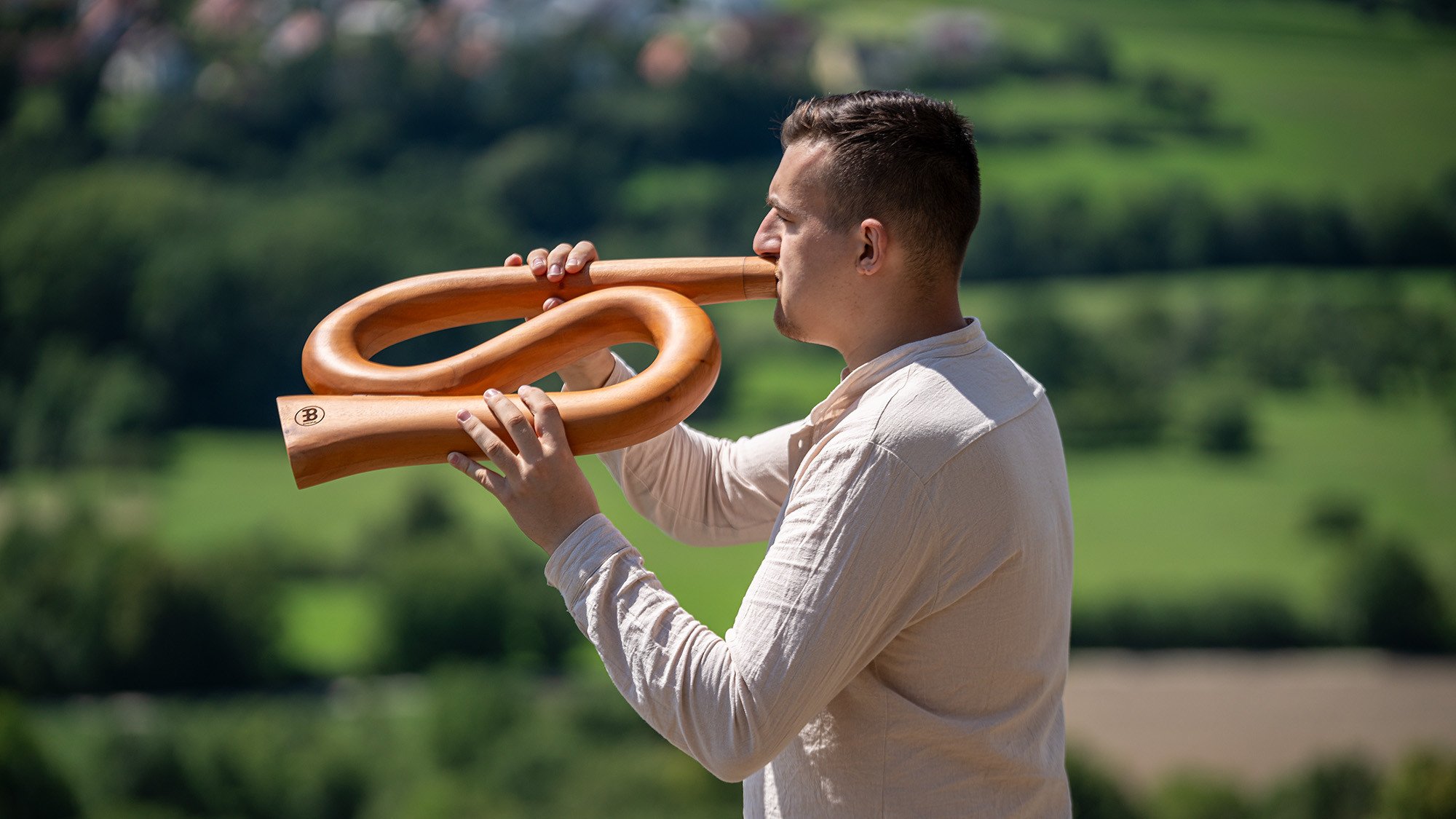 S-shaped Pro Didgeridoo, Tuning C