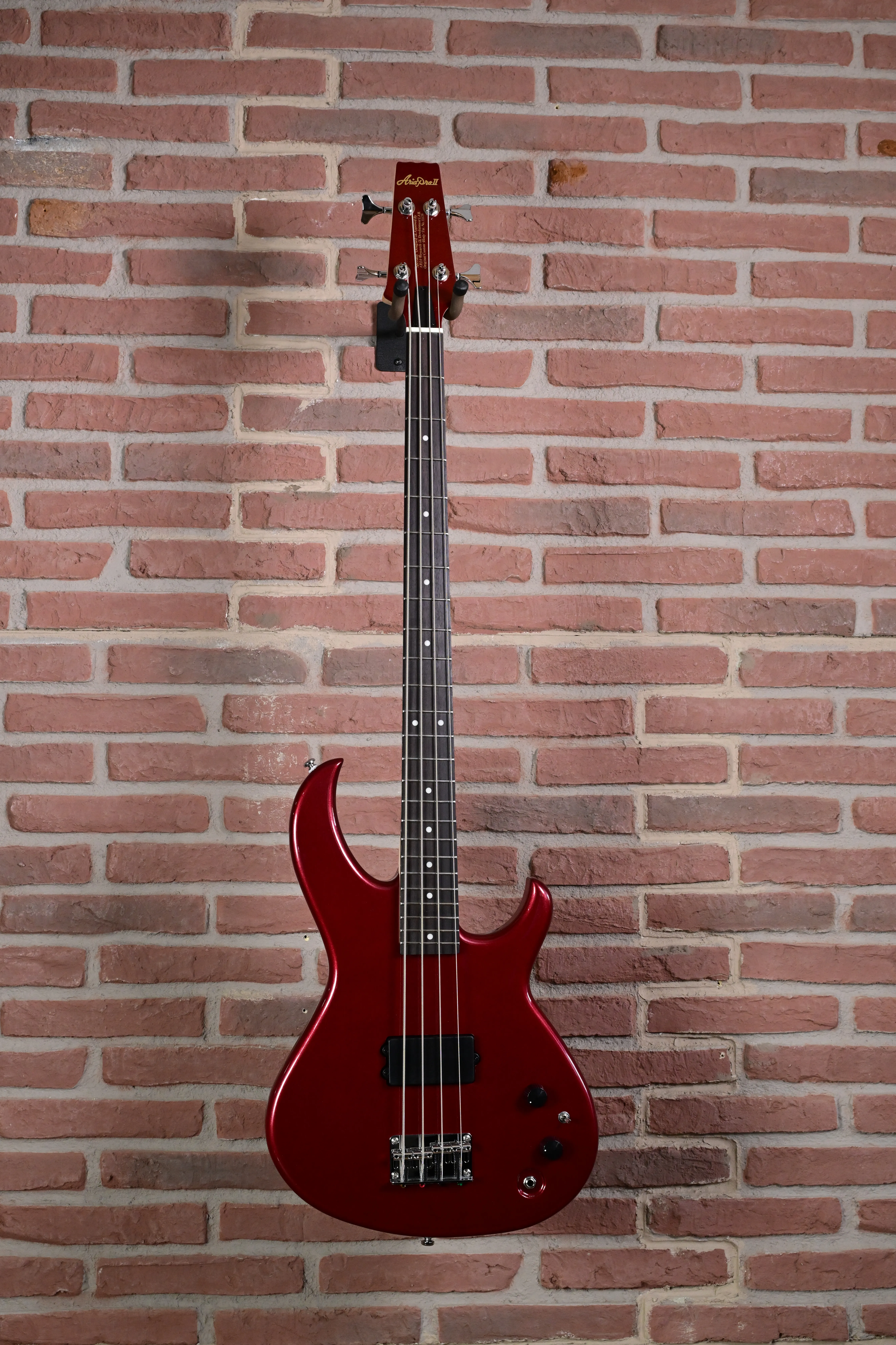 Pro II SB One Bass Candy Apple Red