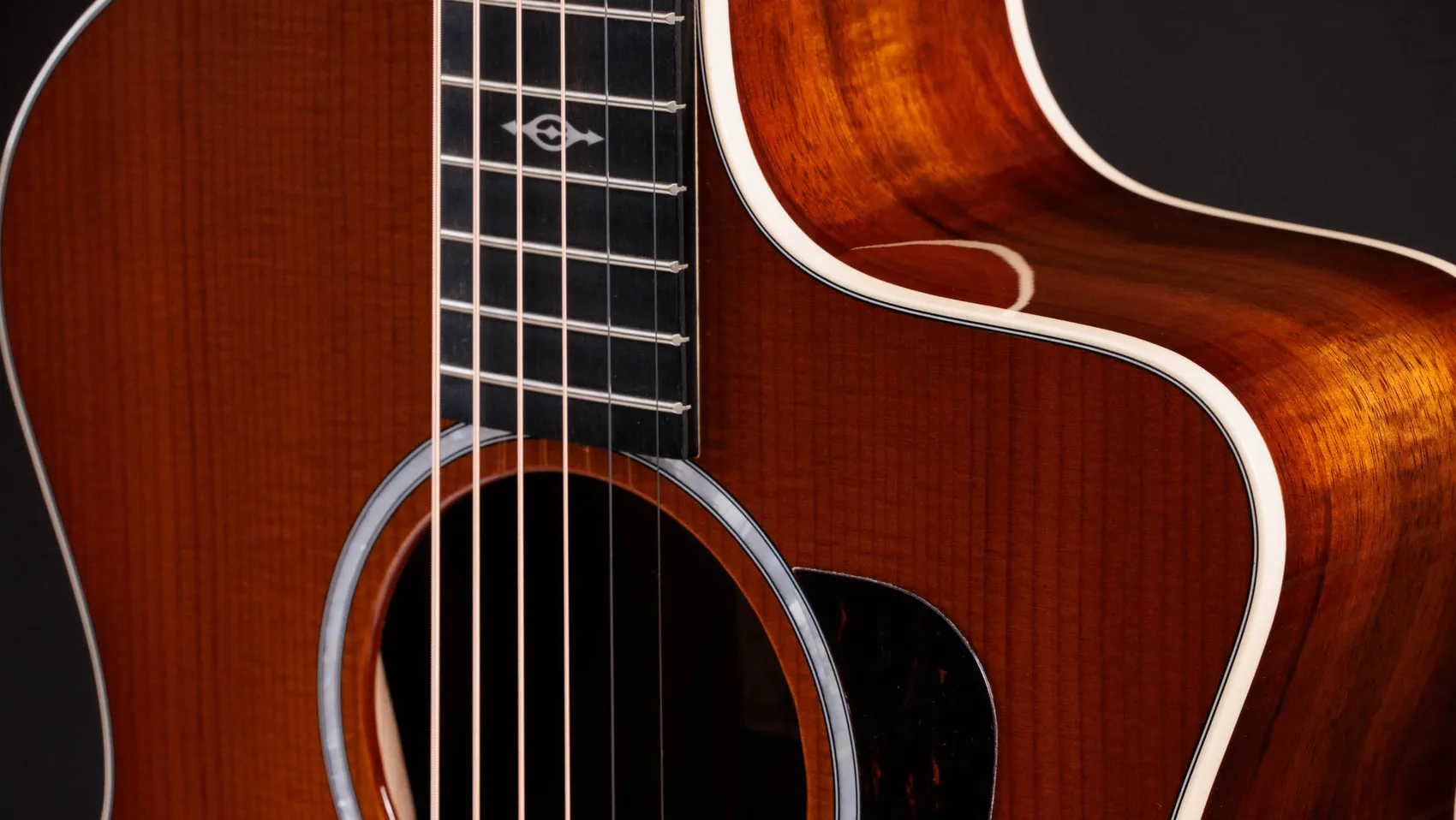214ce-K DLX Special Edition Honeyburst