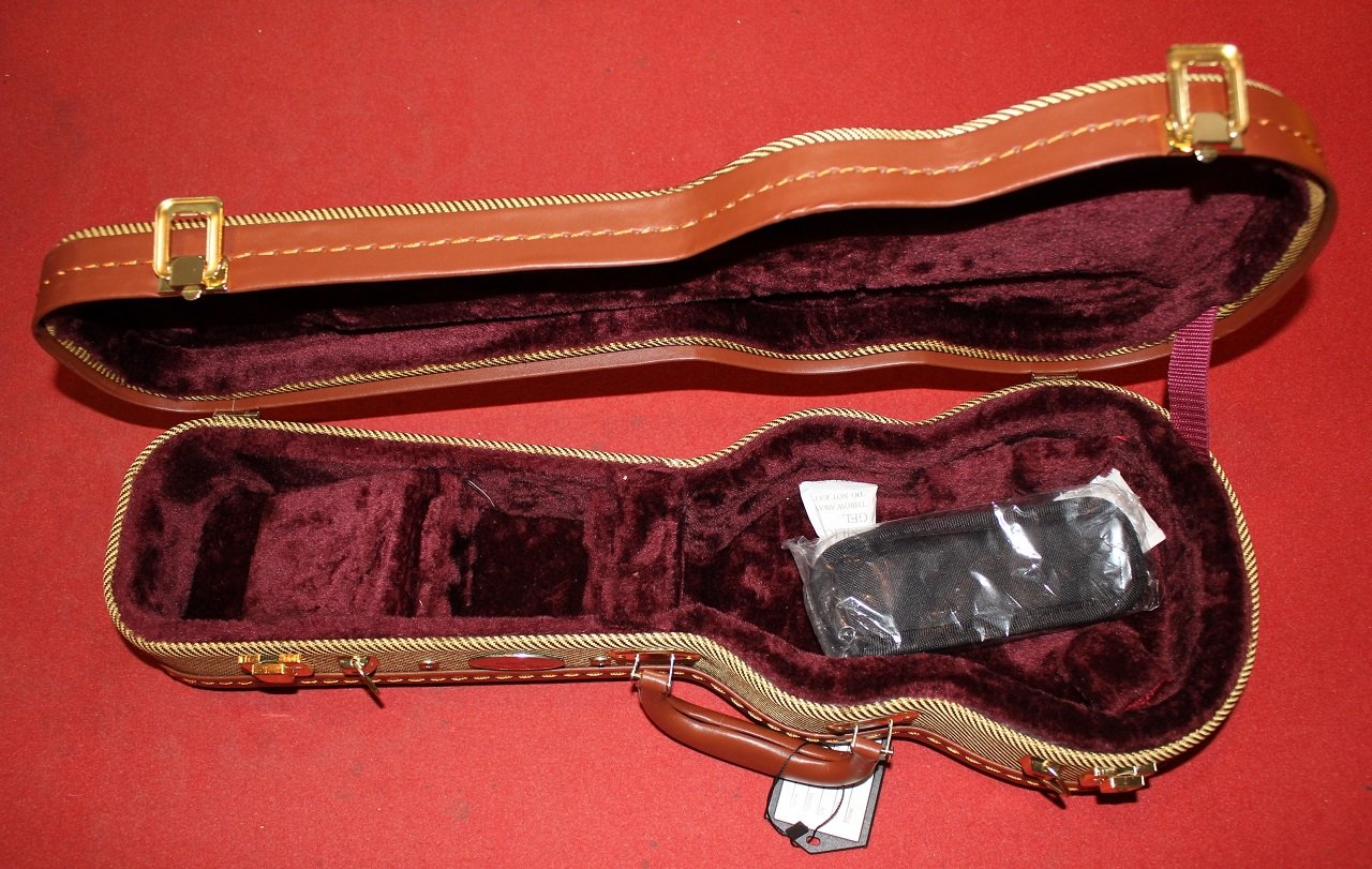 Tweed Concert Case (B-Stock)