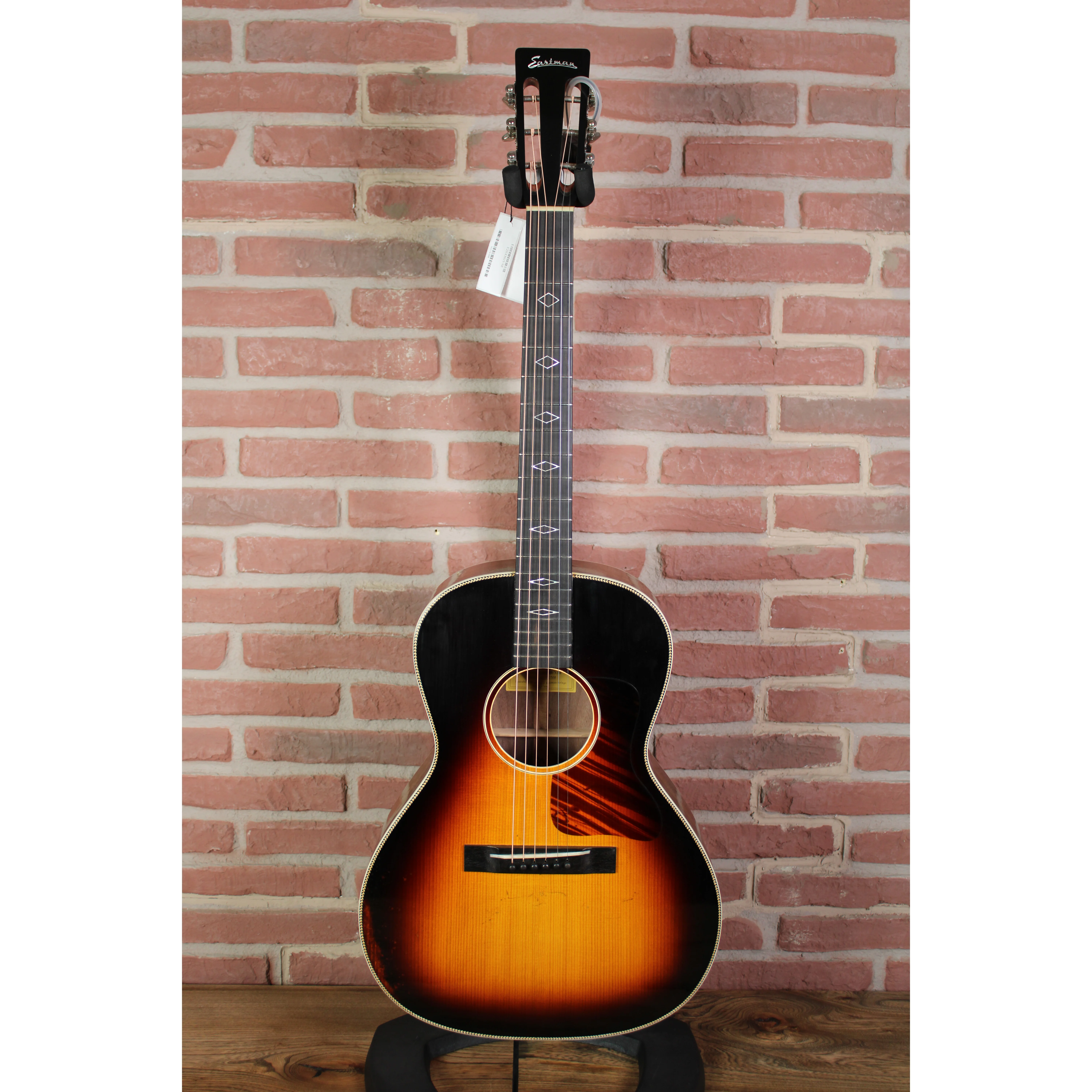 E22OOSS/V-SB OO-Style Antique Classic Varnish