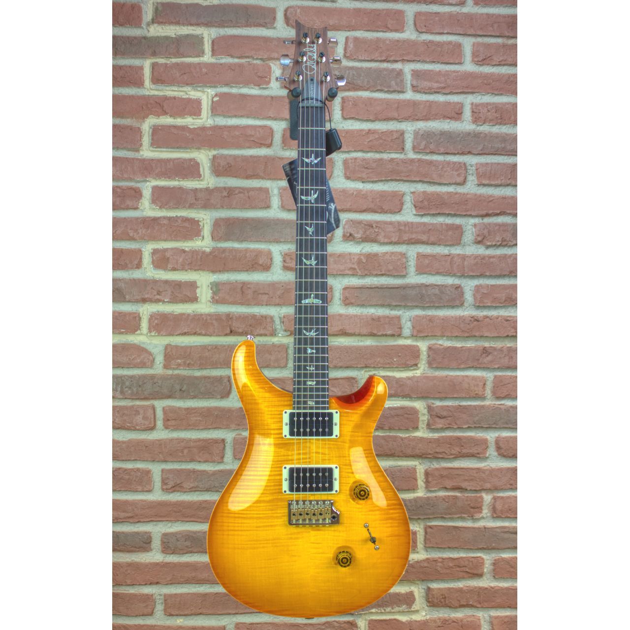 Custom 24, McCarty Sunburst, Pattern Thin, Gen III Tremolo - E-Gitarre