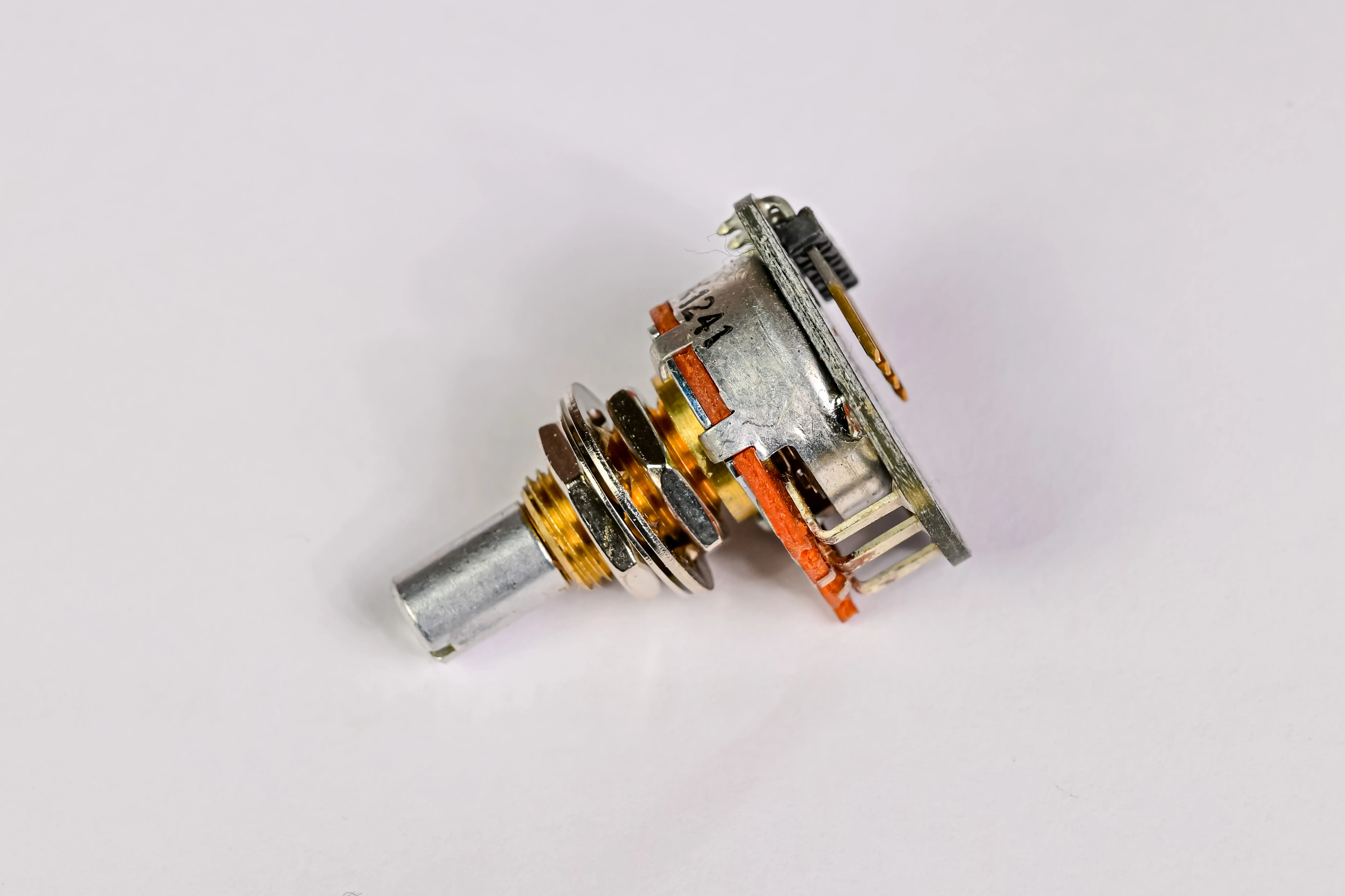 25K Solid Tone Poti (Solderless)