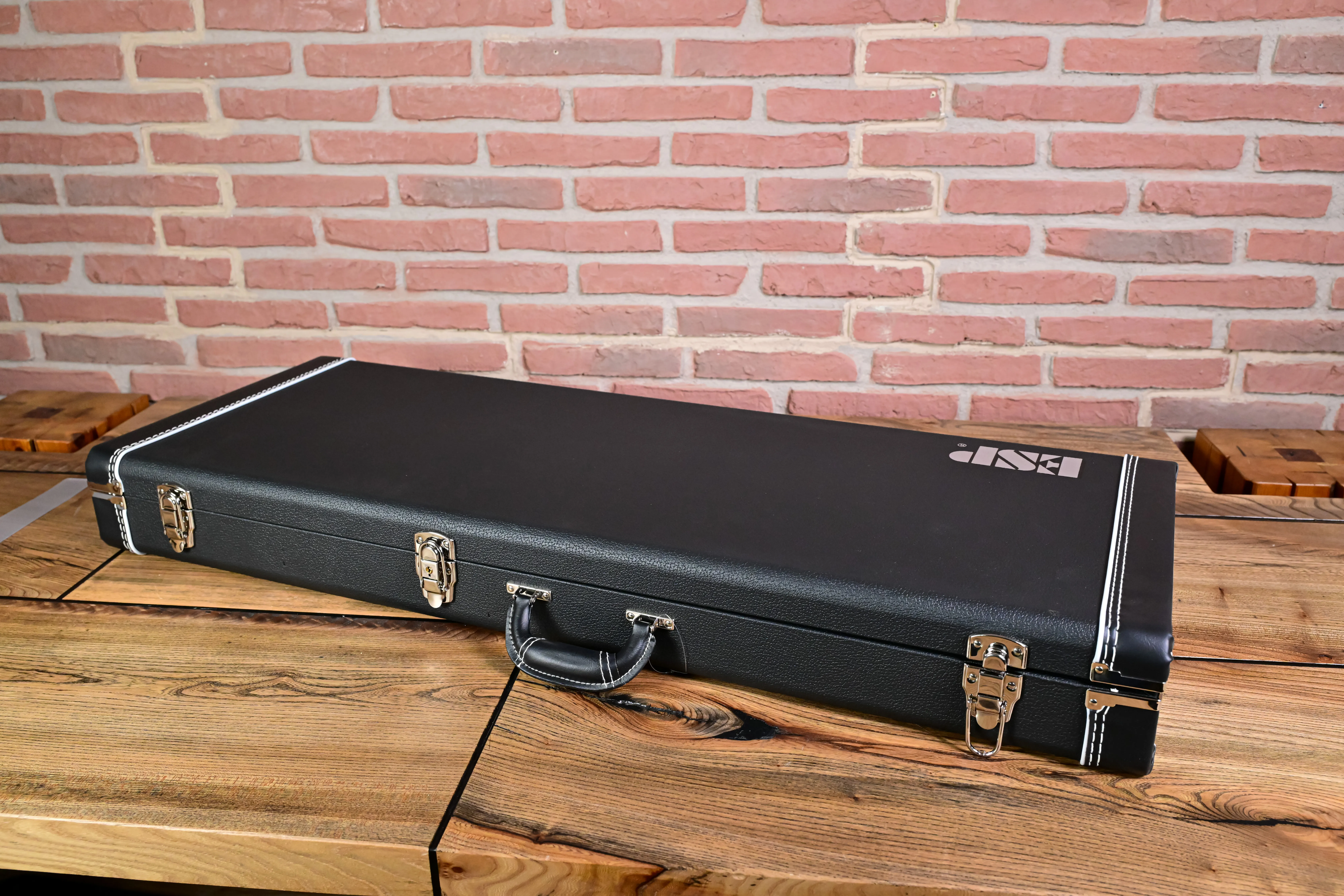 ESP E-II Eclipse BB Hartschalenkoffer