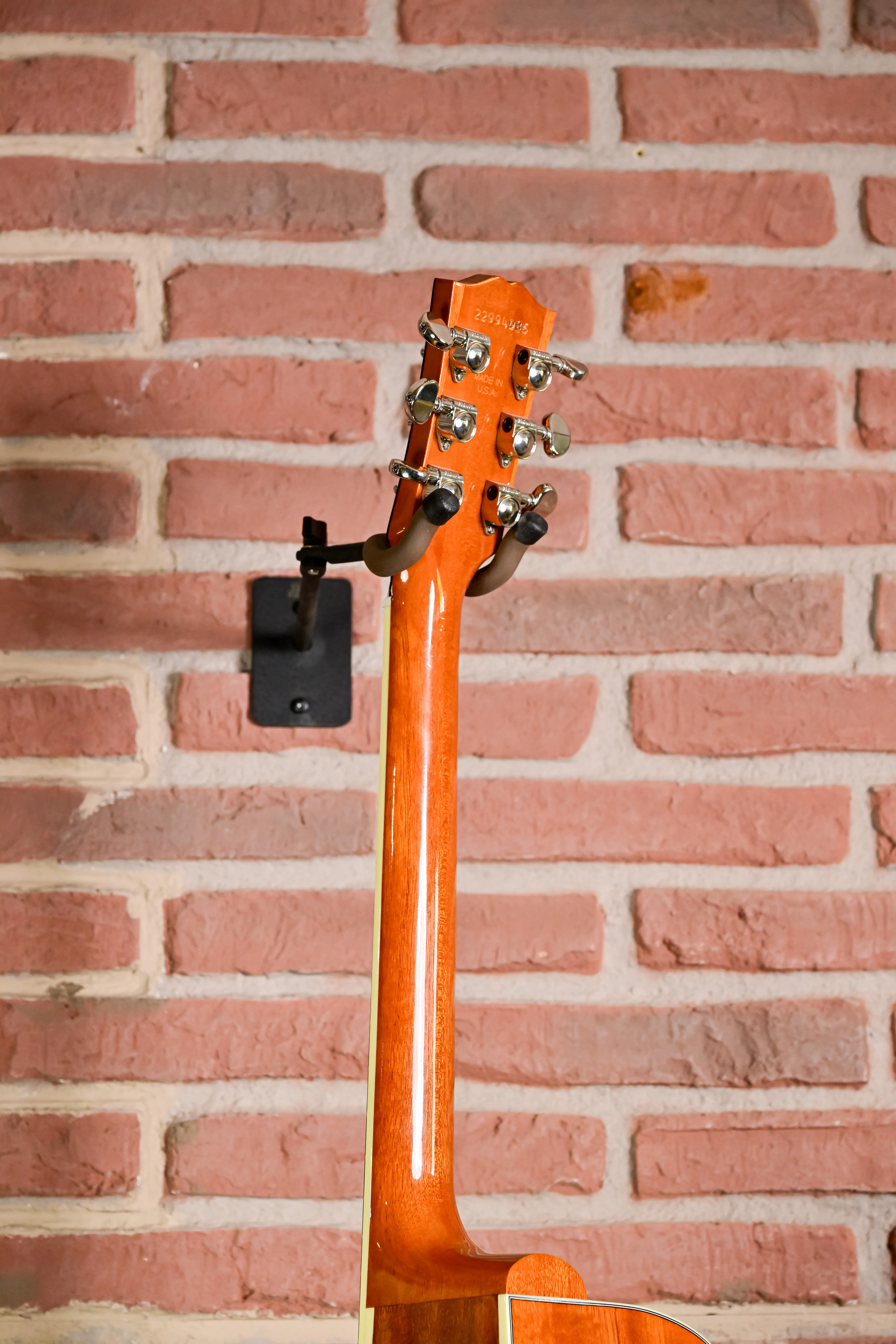 Hummingbird Standard EC Heritage Cherry Sunburst