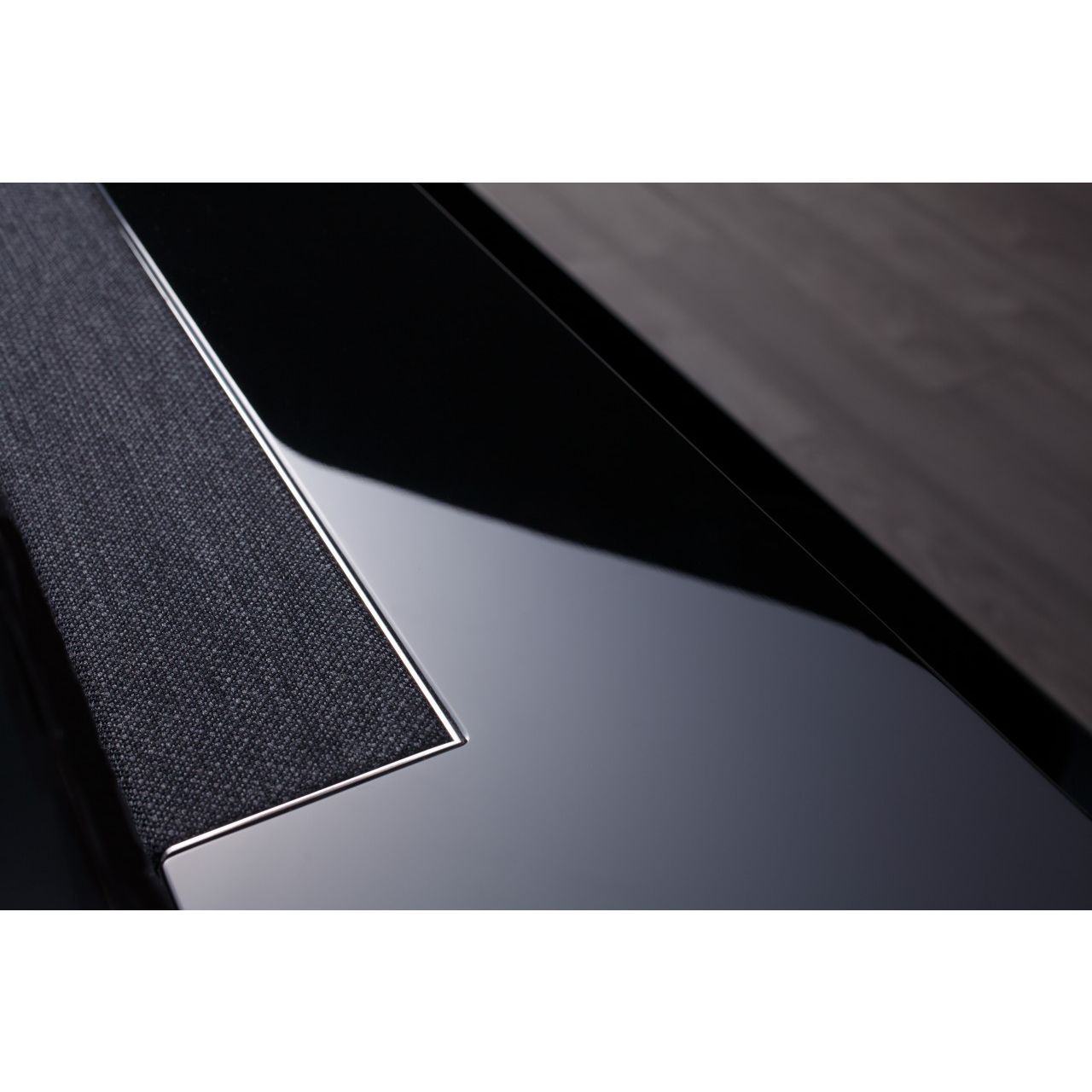 Novus NV-5 Hybrid Piano