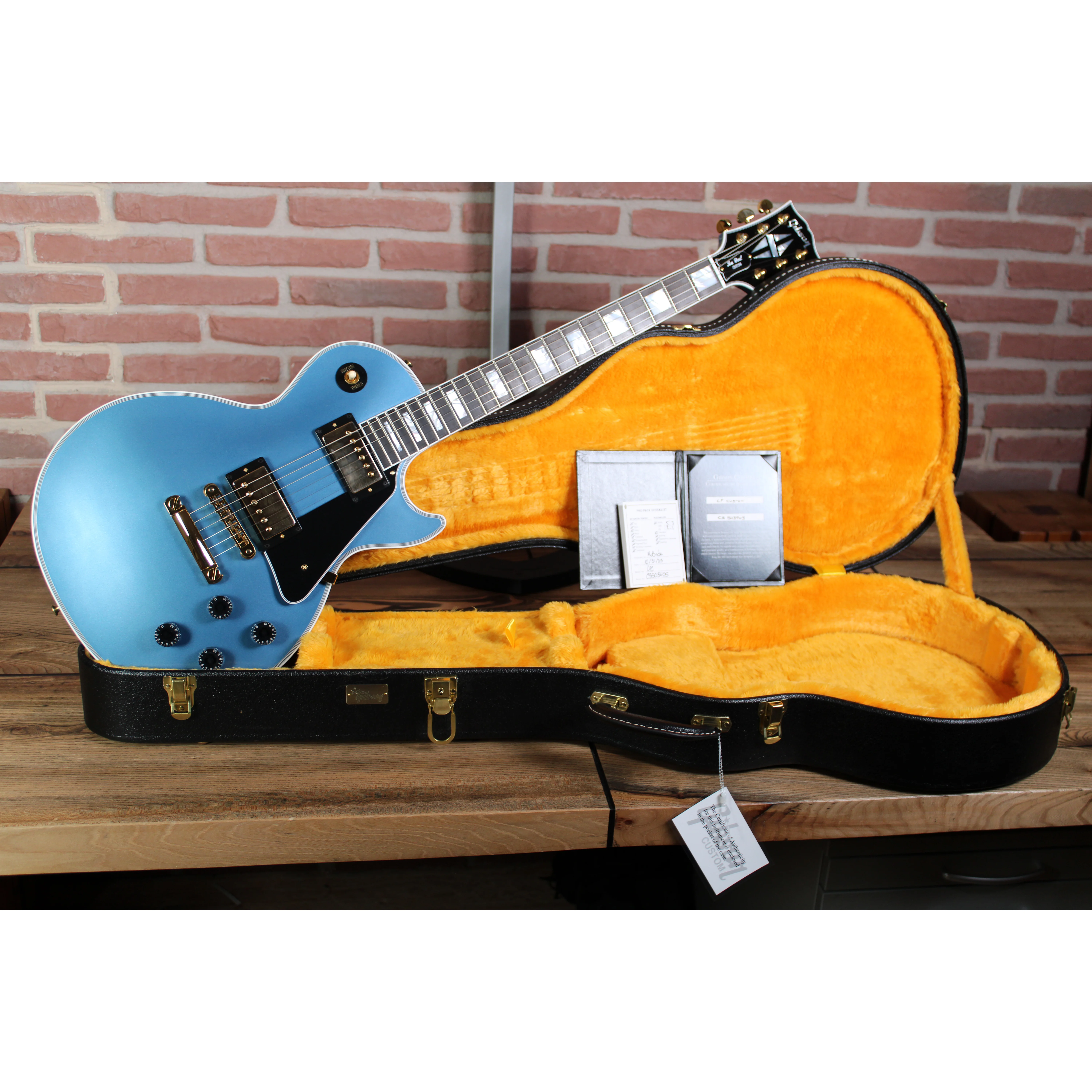 Les Paul Custom Pelham Blue VOS Gold Hardware Custom Shop
