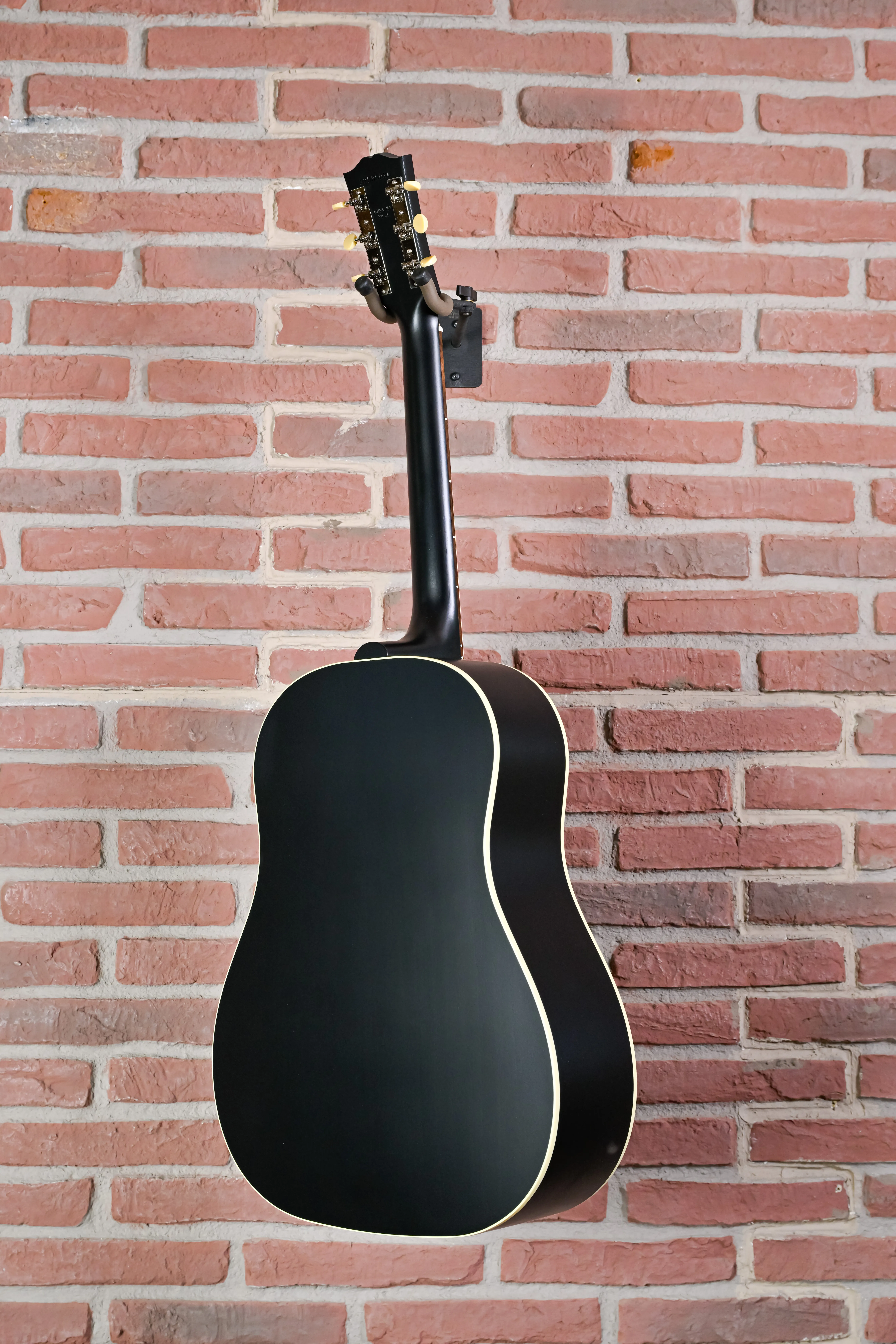 J-45 Century 12-Fret Ebony Westerngitarre