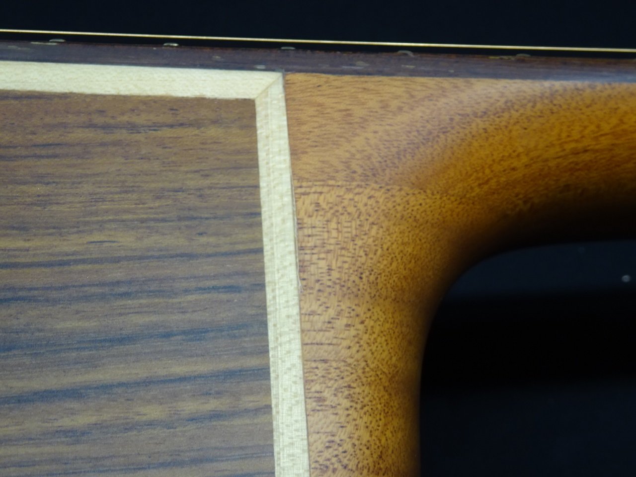 Alien, 6-String - Natural Transparent Satin "B-Stock"