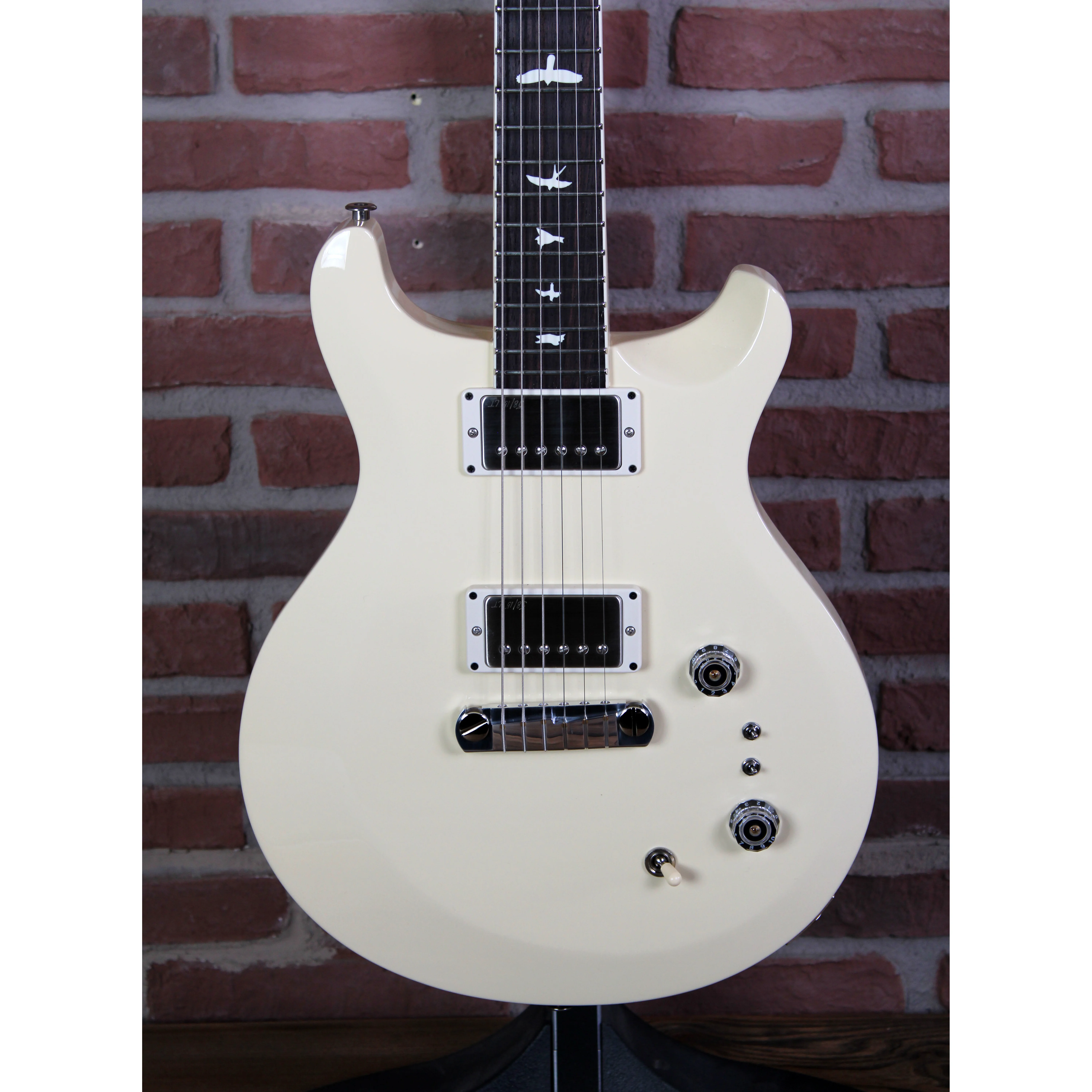 S2 Mira 594 Antique White