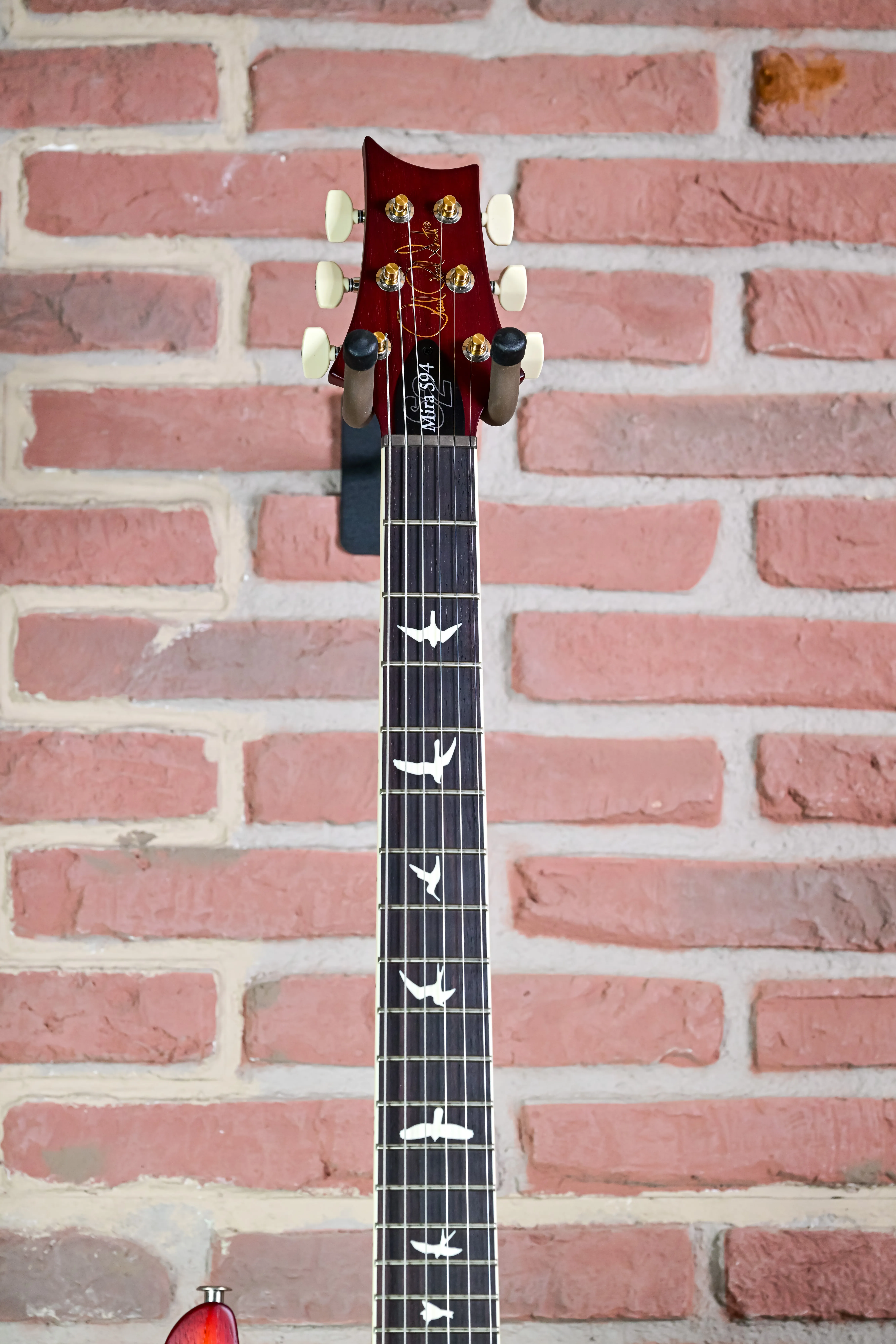 S2 Mira 594 Satin Dark Cherry Sunburst