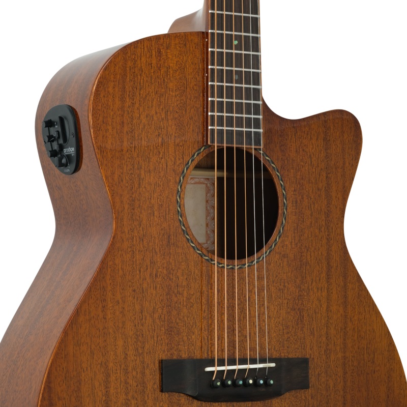 SA250 CEQ Auditorium Gitarre