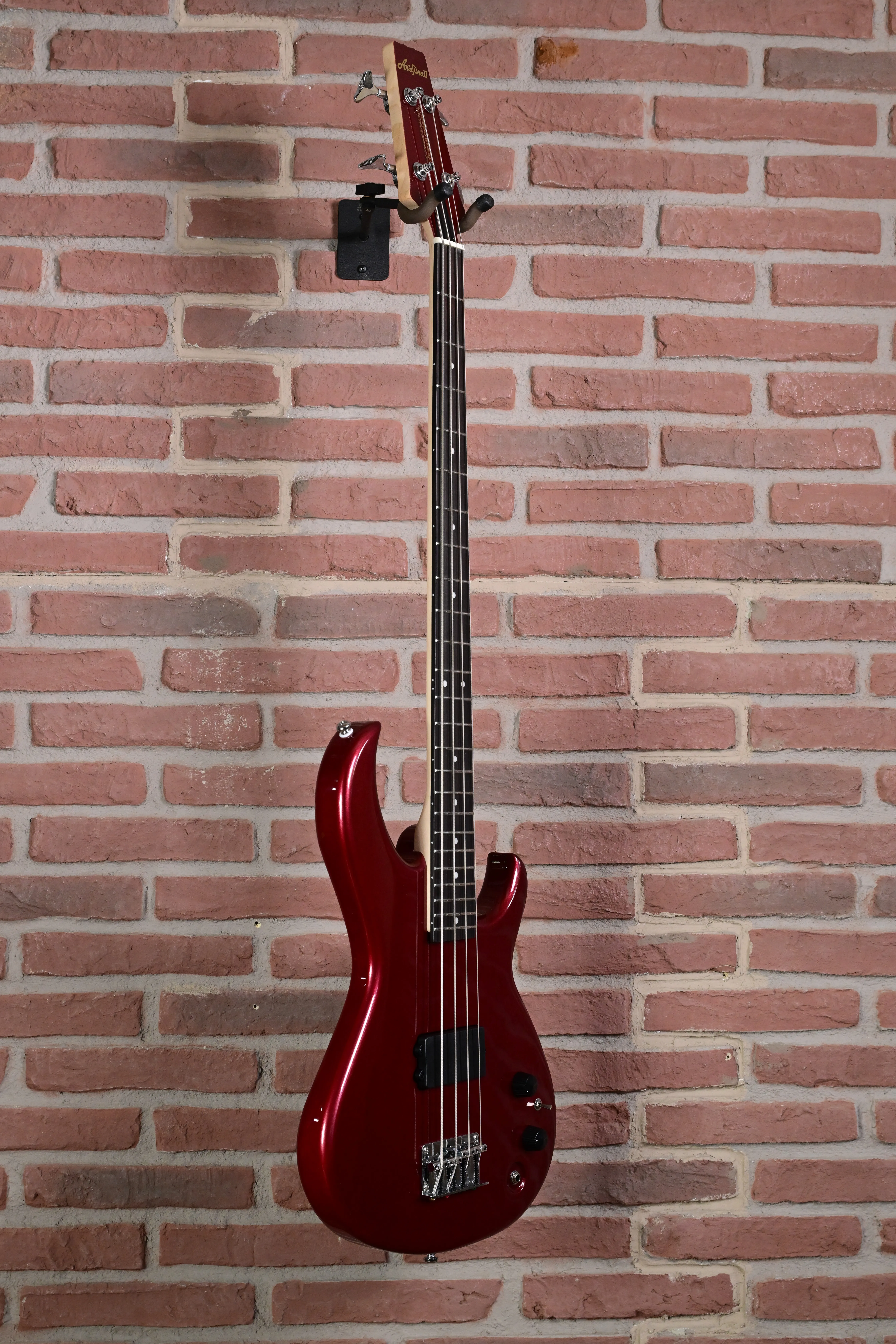Pro II SB One Bass Candy Apple Red