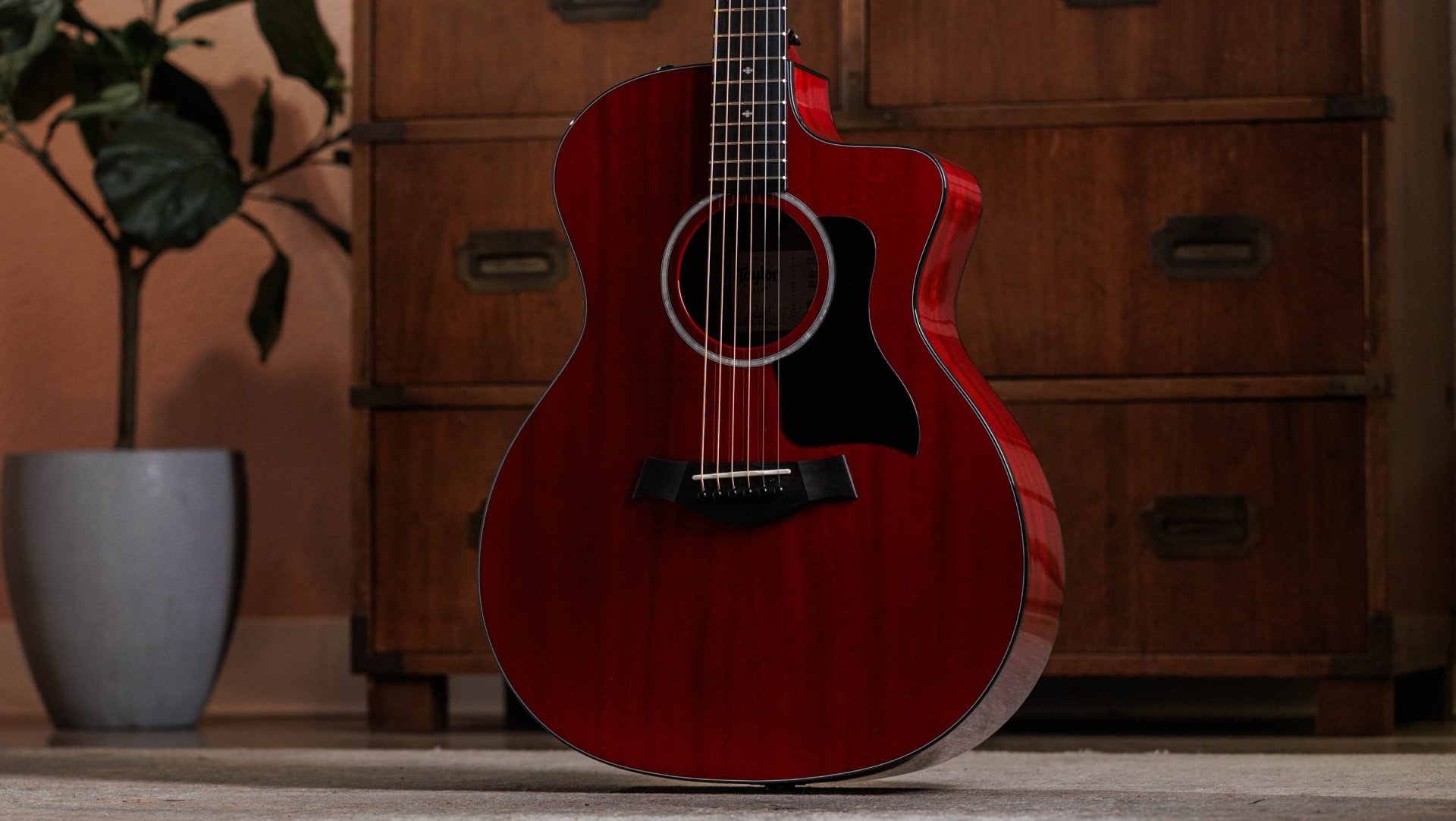 224ce Plus Special Edition, Trans Red