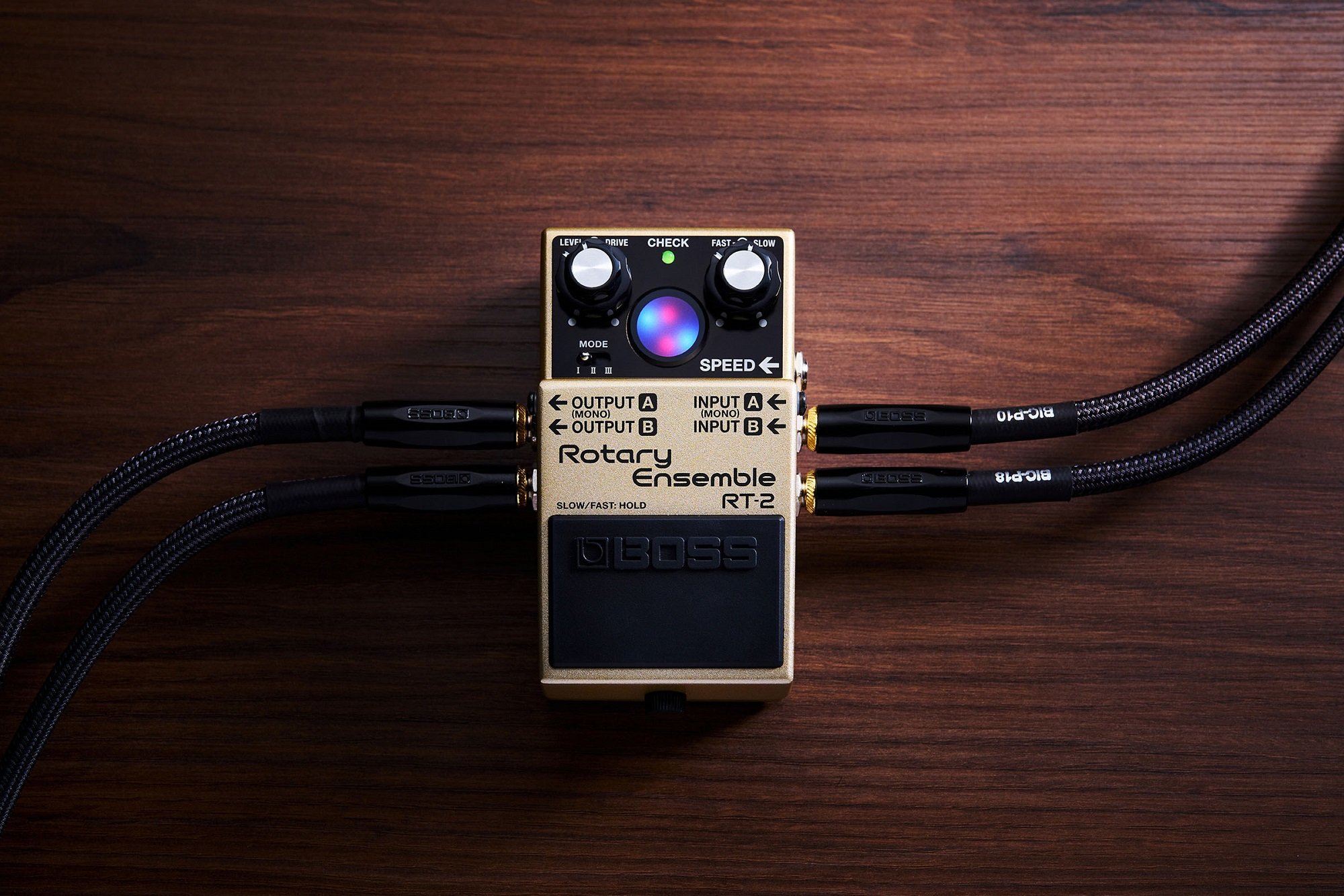 Boss RT-2 Pedal im Vintage-Mode für warmen, klassischen Sound