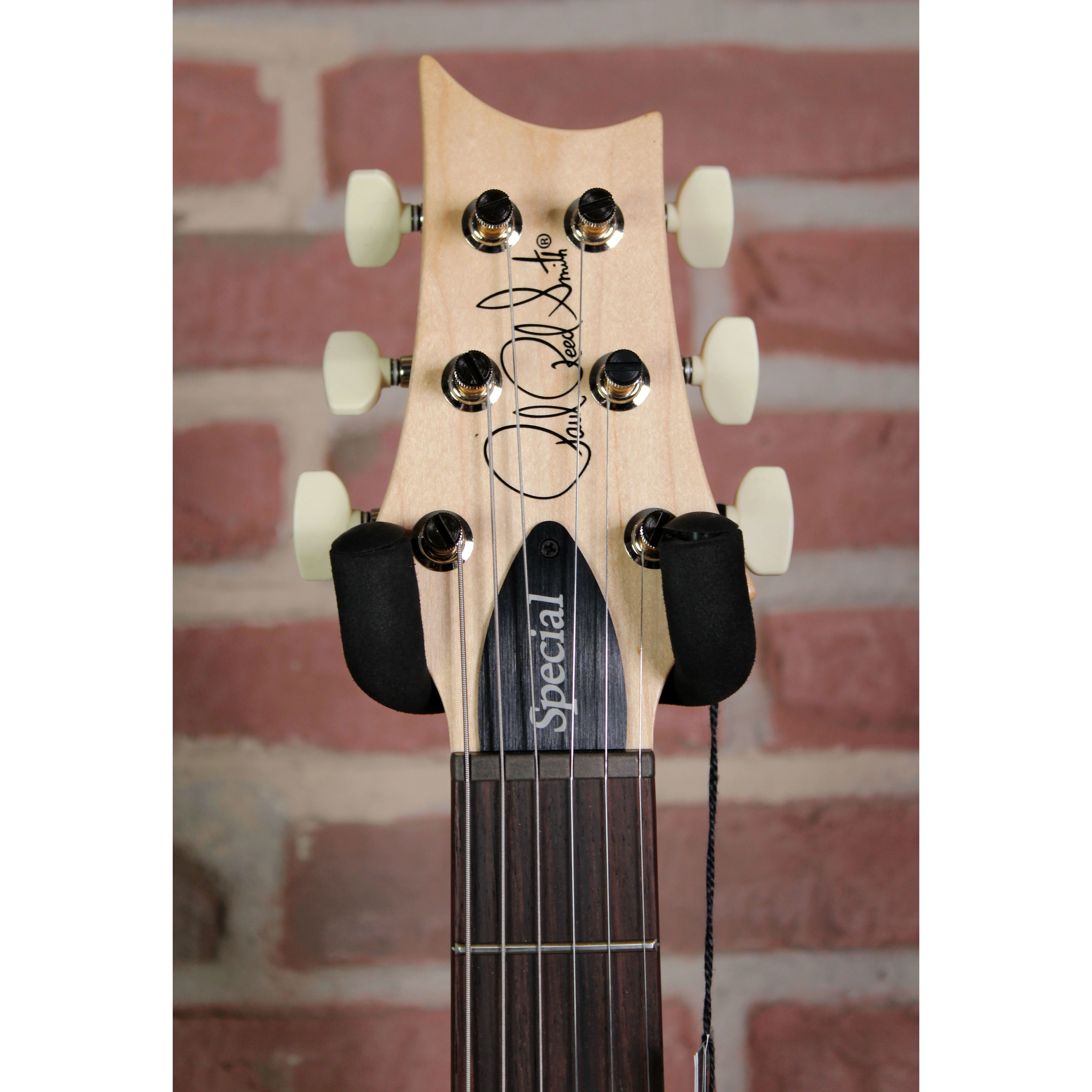 CE 24 LTD Black Amber