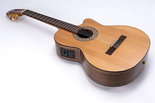 Sevilla KG-6000 CTW-EQ - Hochglänzend 4/4