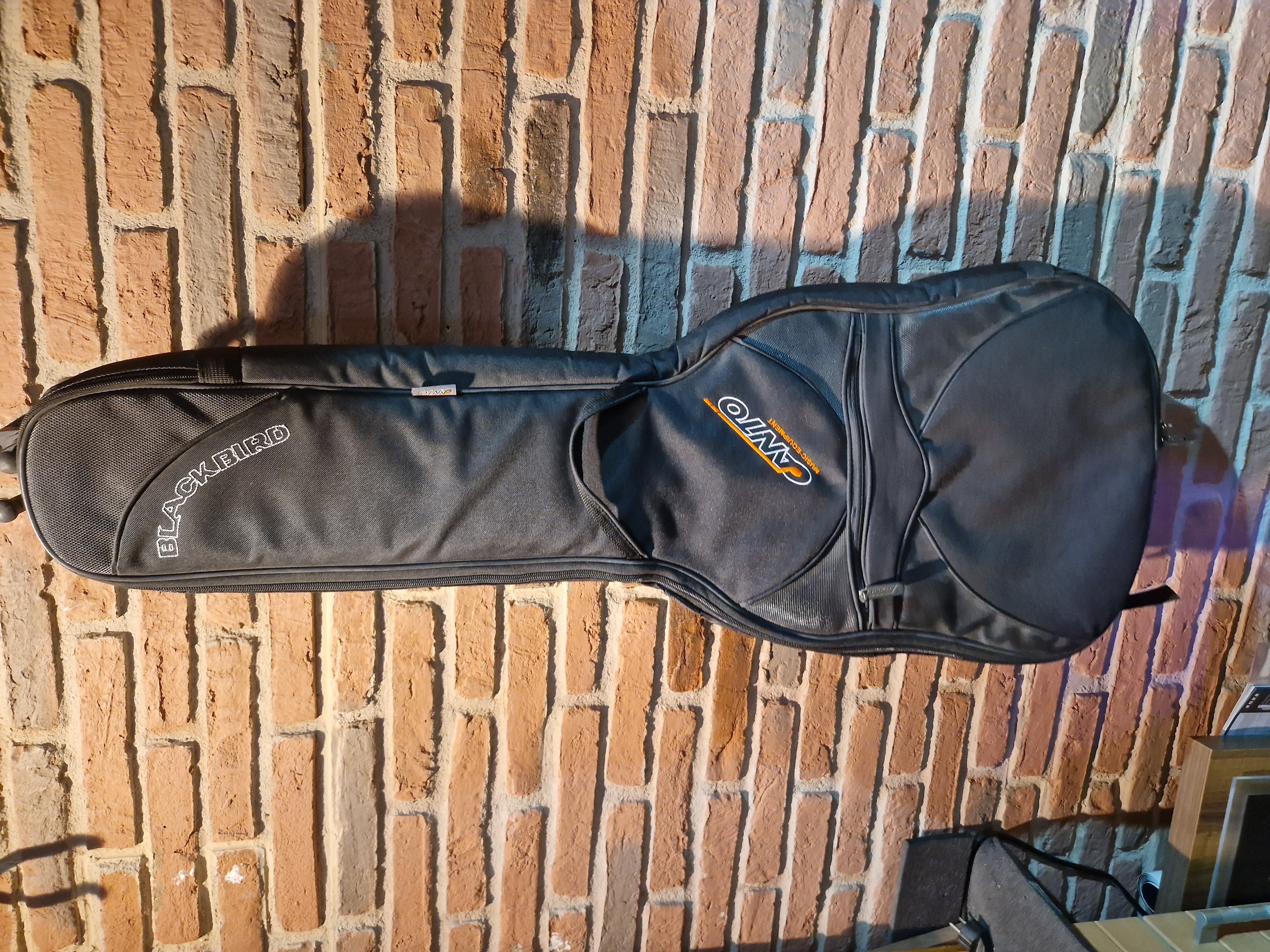 BBEL - E-Gitarrentasche Blackbird Series