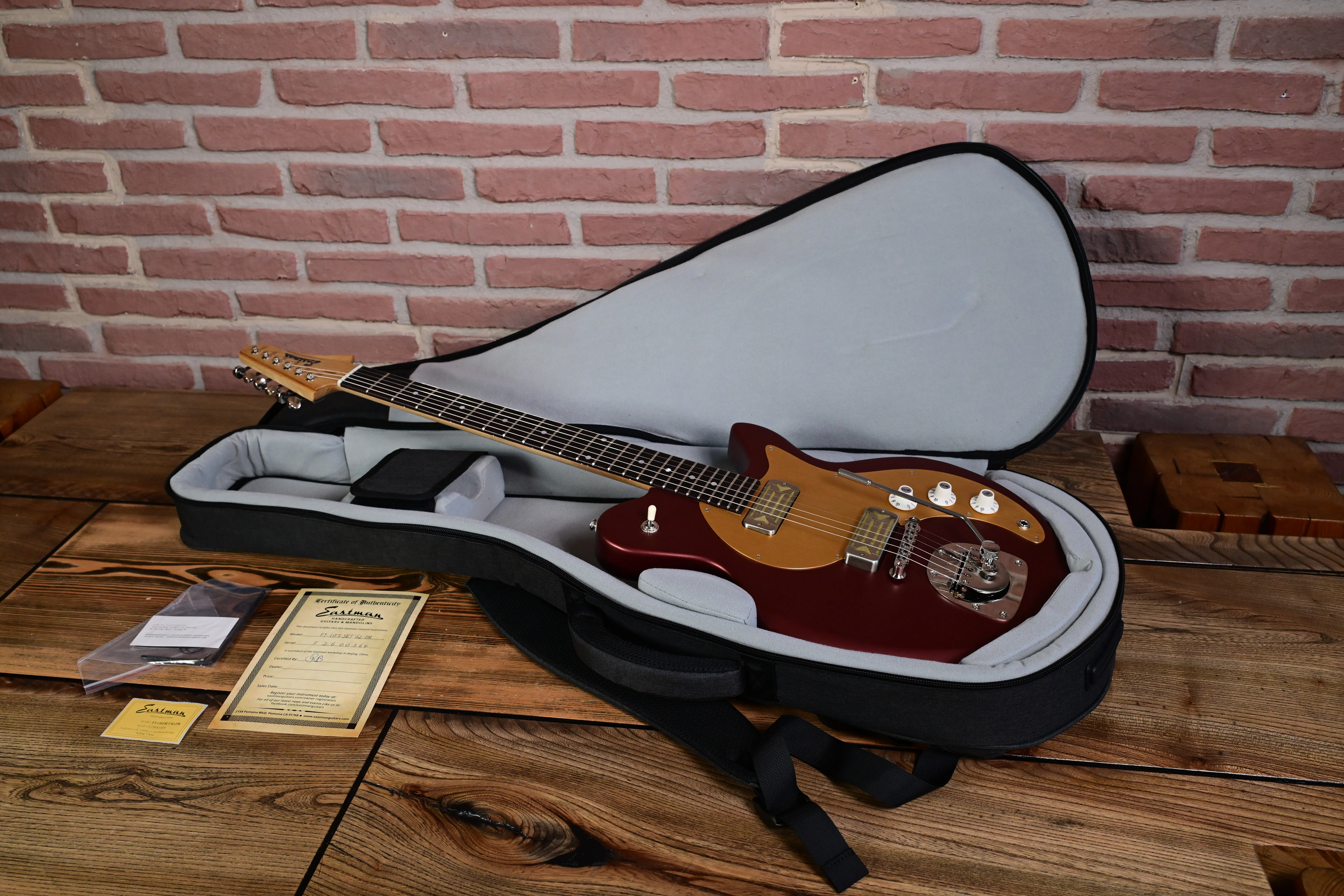 Fullertone Offset 62 Dakota Red E-Gitarre