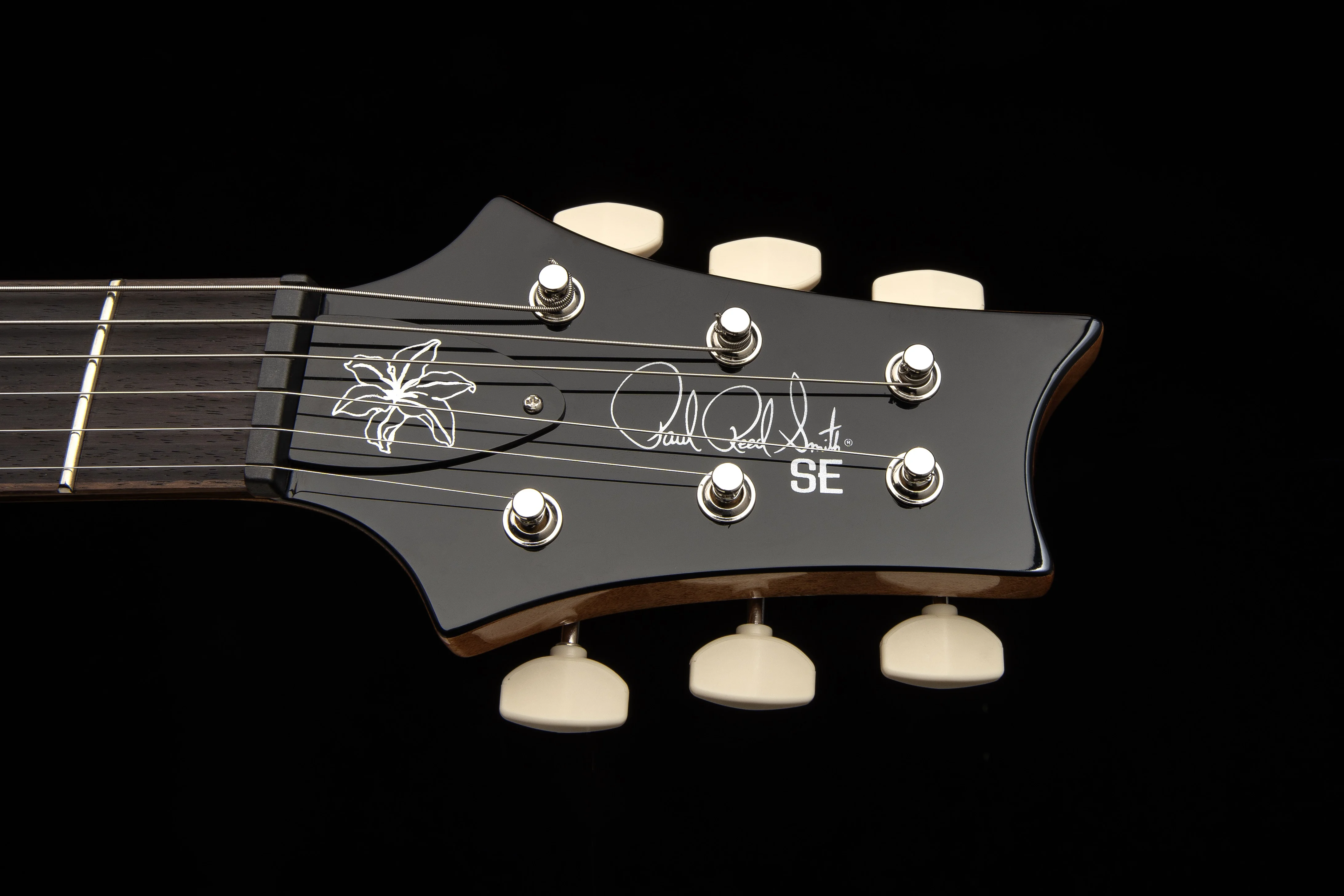 PRS SE Rock Lady LTD Kopfplatte in frontaler Ansicht