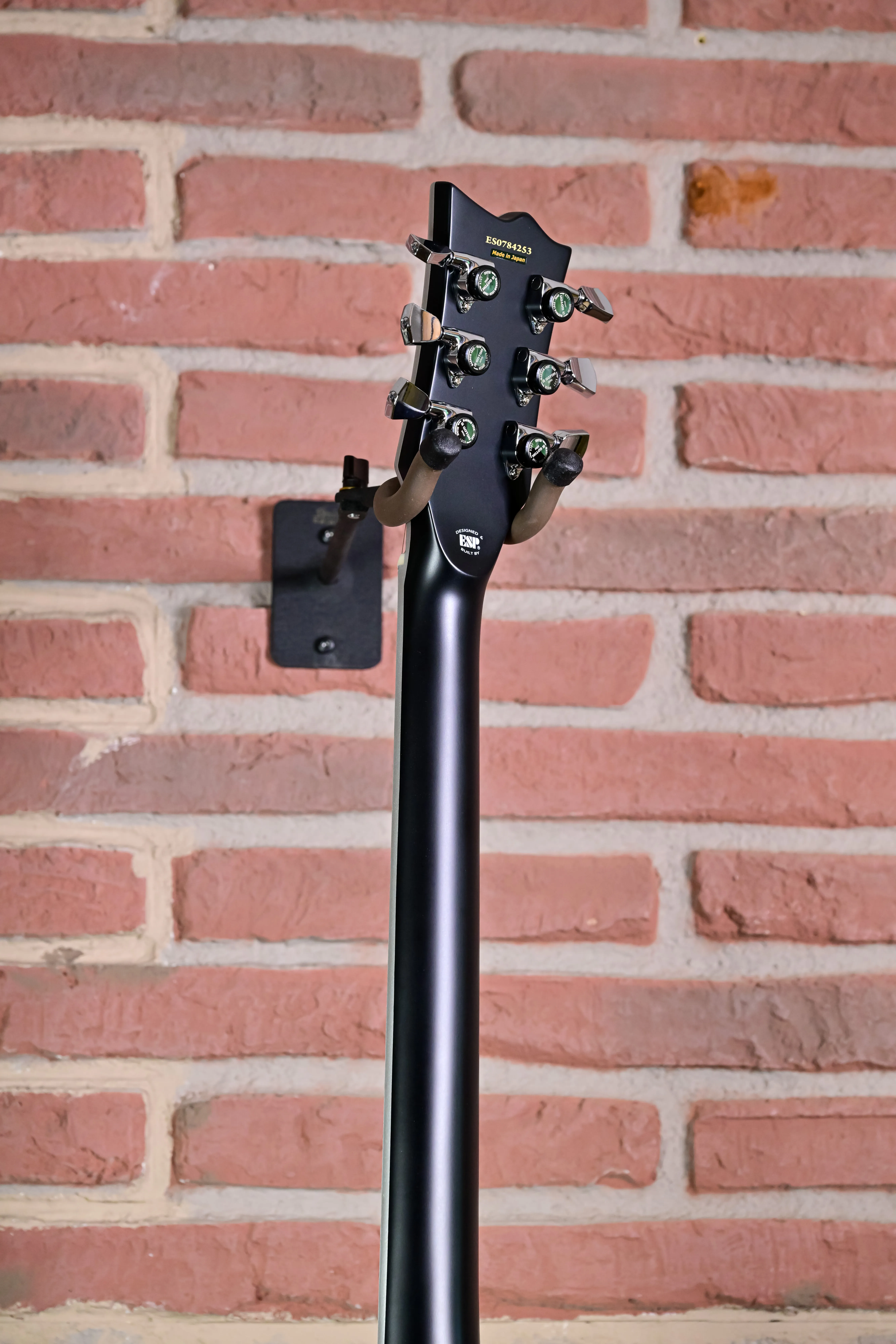 ESP E-II Eclipse BB Rückseite der Kopfplatte