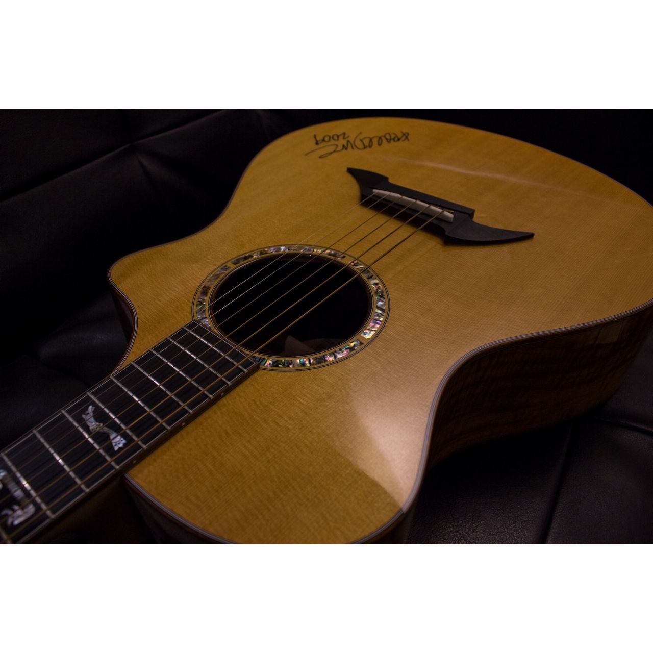 Master Class Northwest Signature Akustikgitarre inkl. Koffer "Showroom Modell"