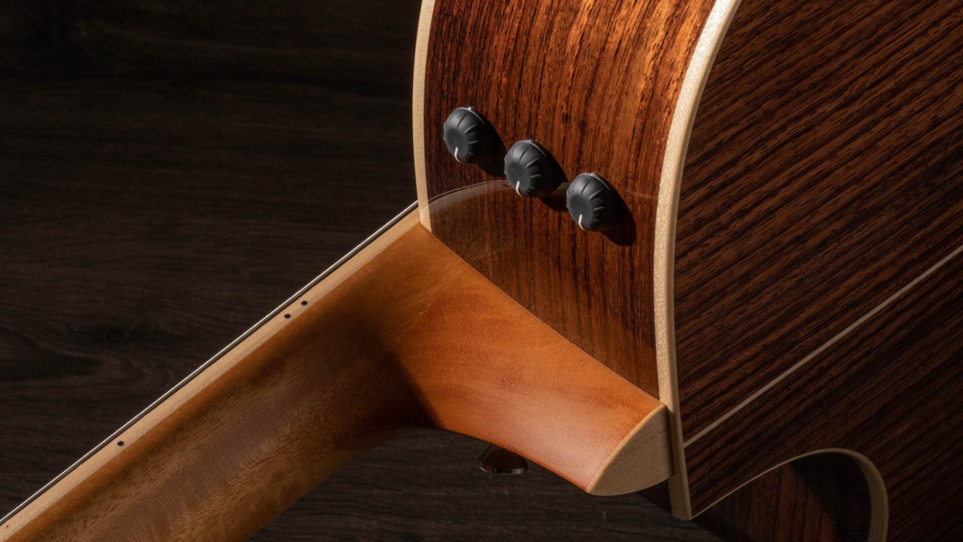 Taylor 814ce-N inkl. Koffer