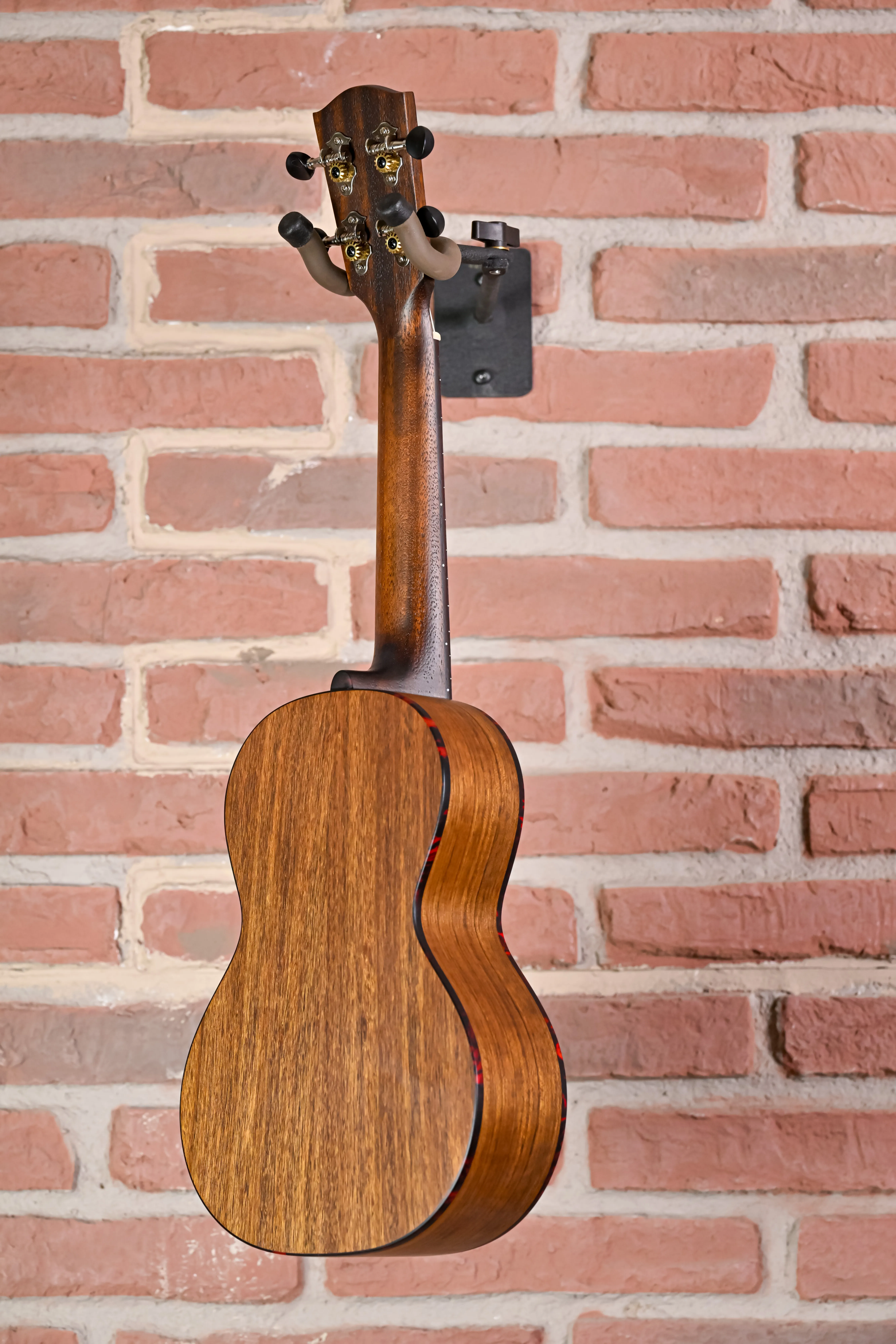 EU2-C Concert Ukulele Solid Spruce Ovangkol