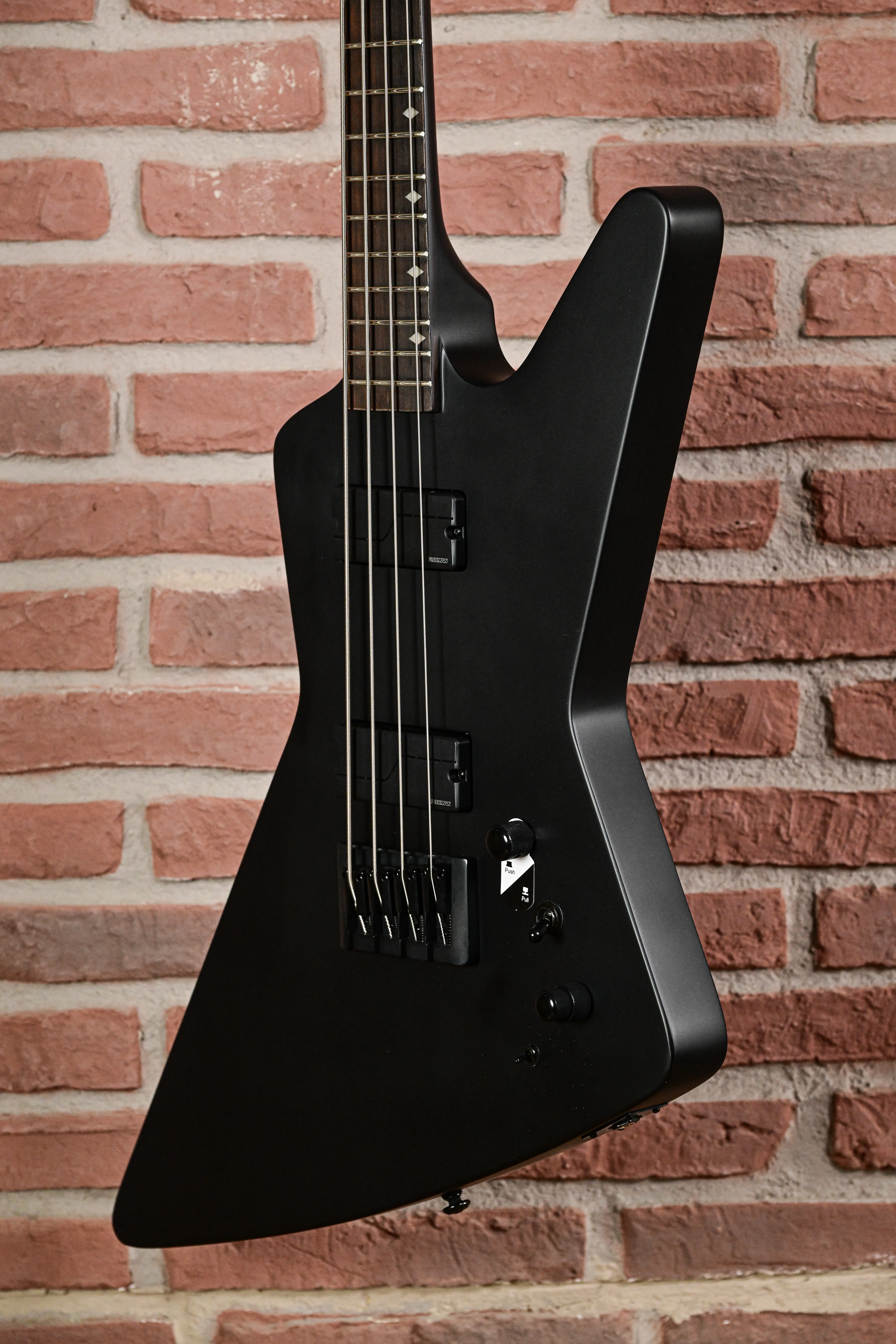 Z Select Bass Fluence Black Satin