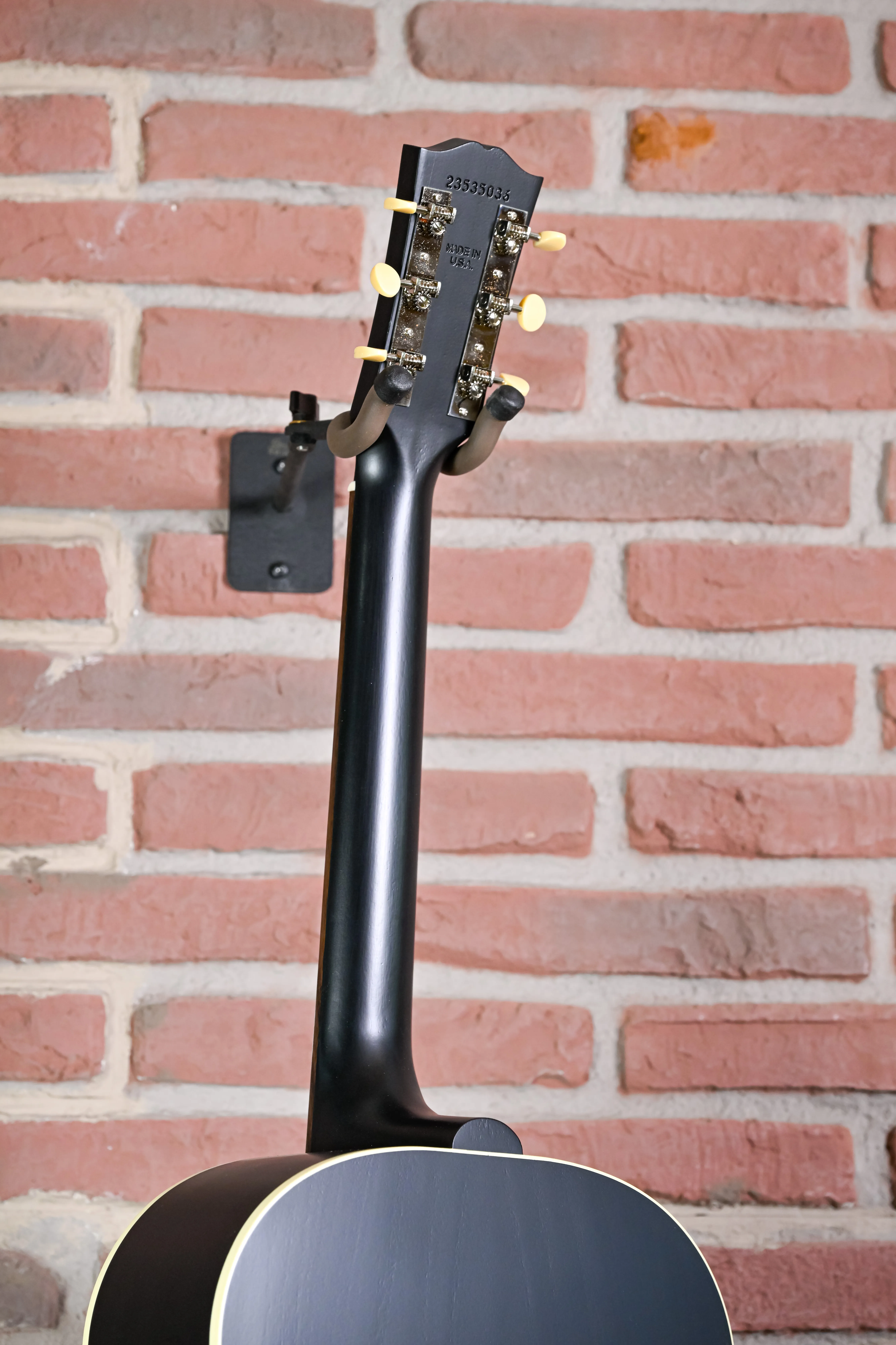 J-45 Century 12-Fret Ebony Westerngitarre