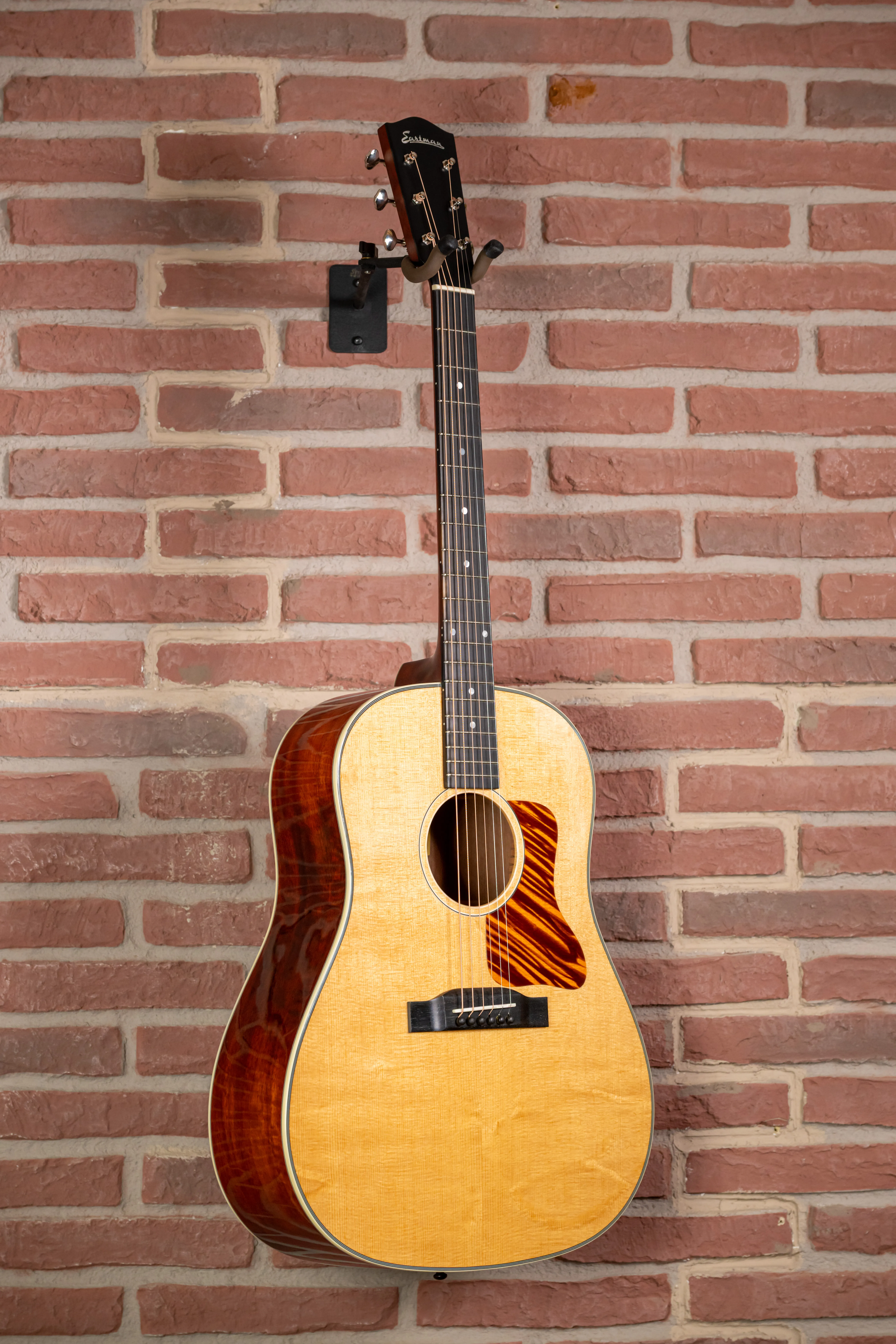 E6SS Thermo-Cure Slope-Shoulder Dreadnought Westerngitarre
