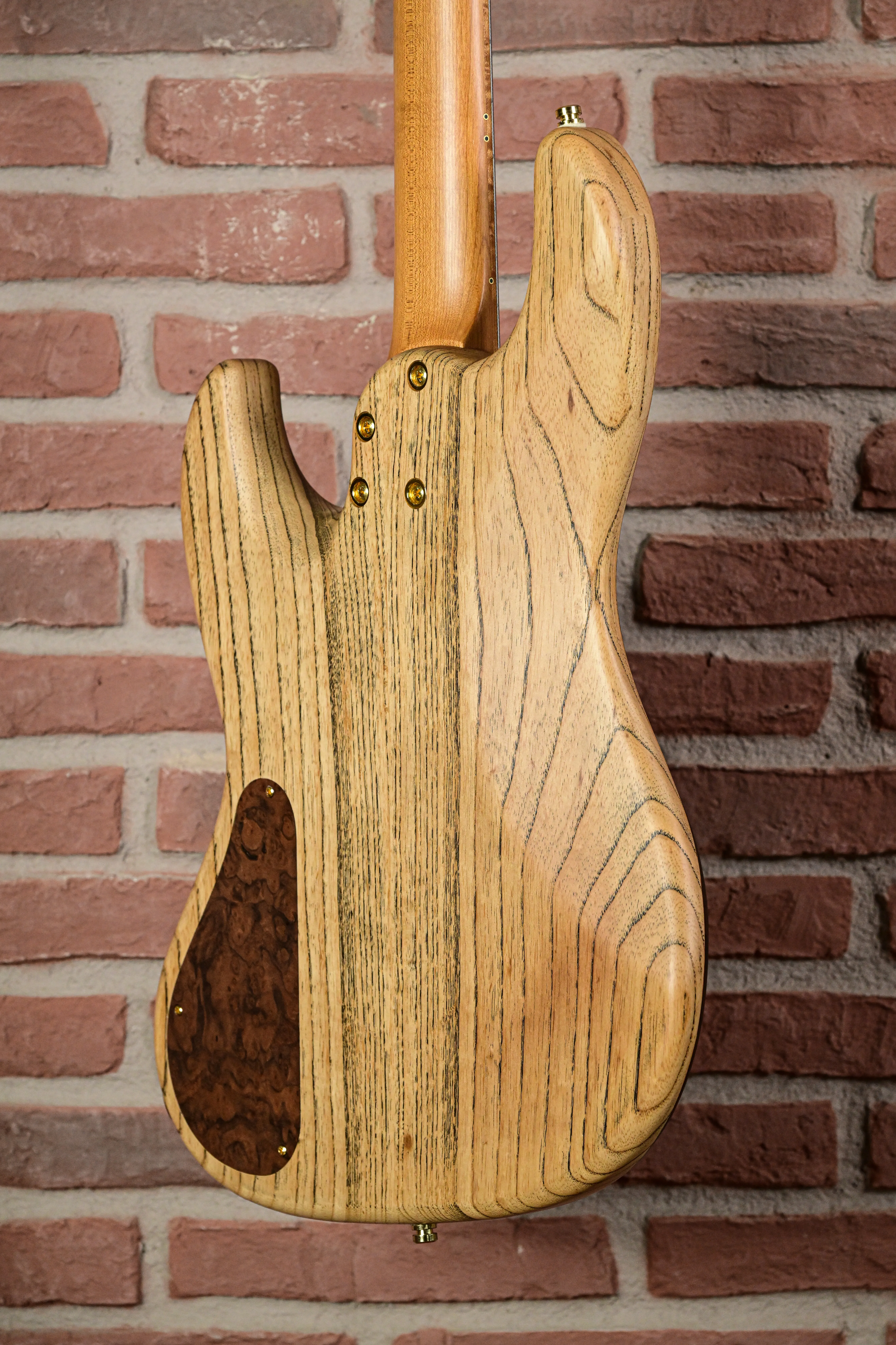 KJBM-Custom Premium-Z Bass