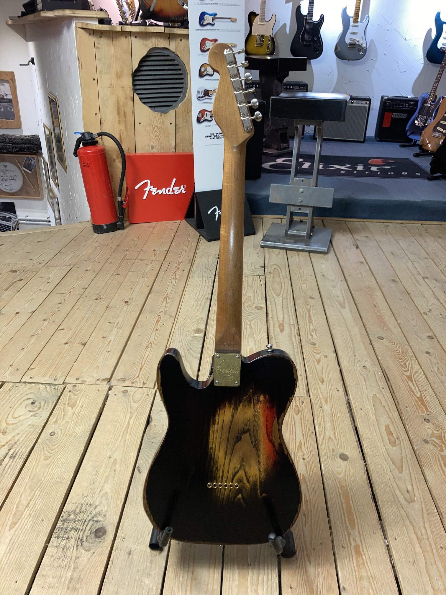 Nacy Loft, Heavy Black