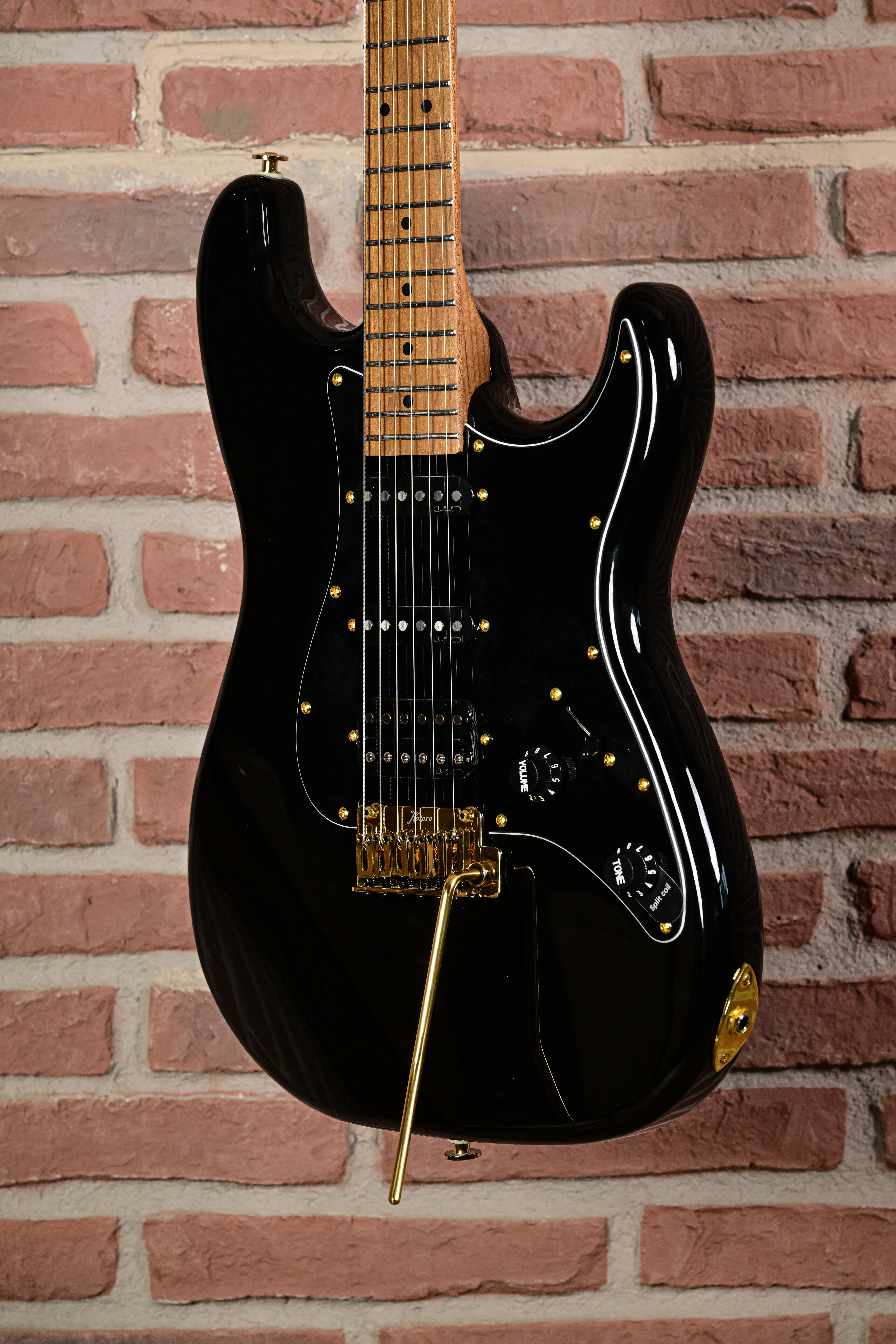 KS-Deluxe Gold Maple SSH Black E-Gitarre