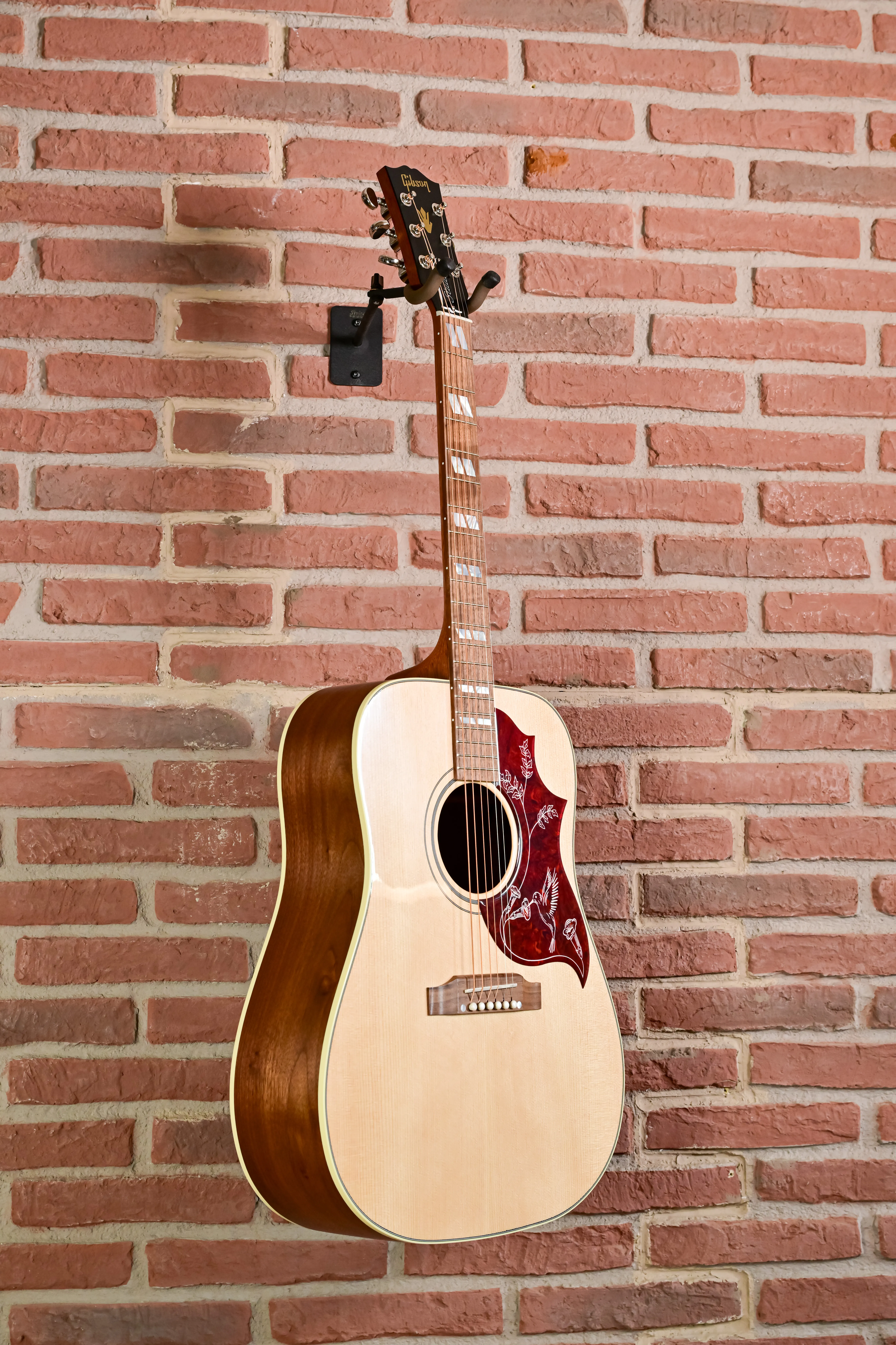 Gibson Hummingbird Studio Walnut Natural 