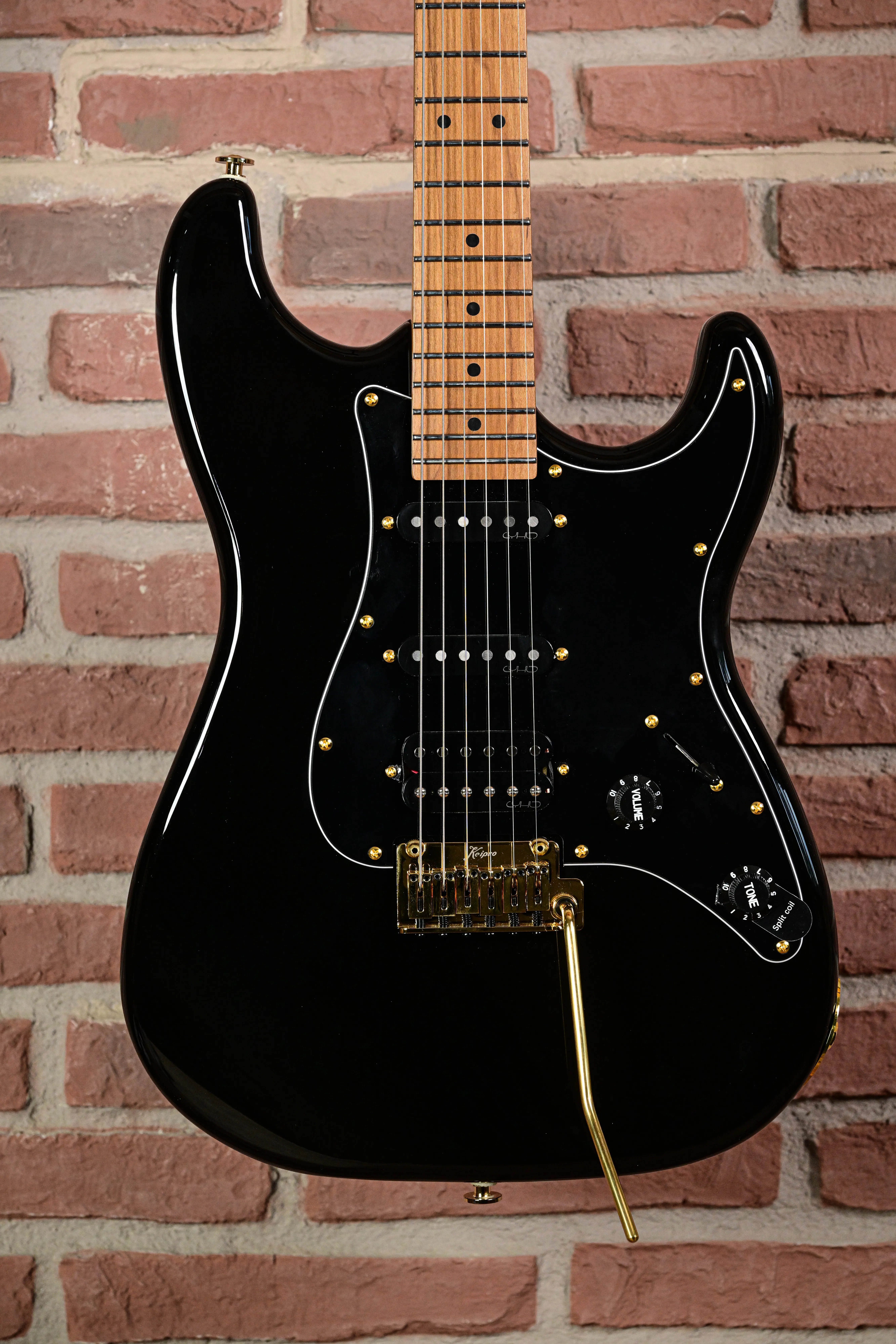 KS-Deluxe Gold Maple SSH Black E-Gitarre