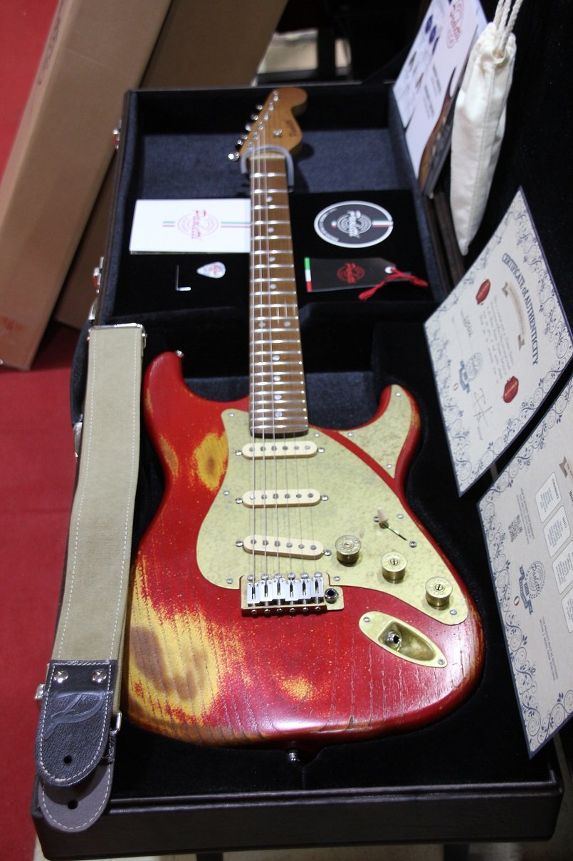 Stratospheric Loft, Gold Ruby