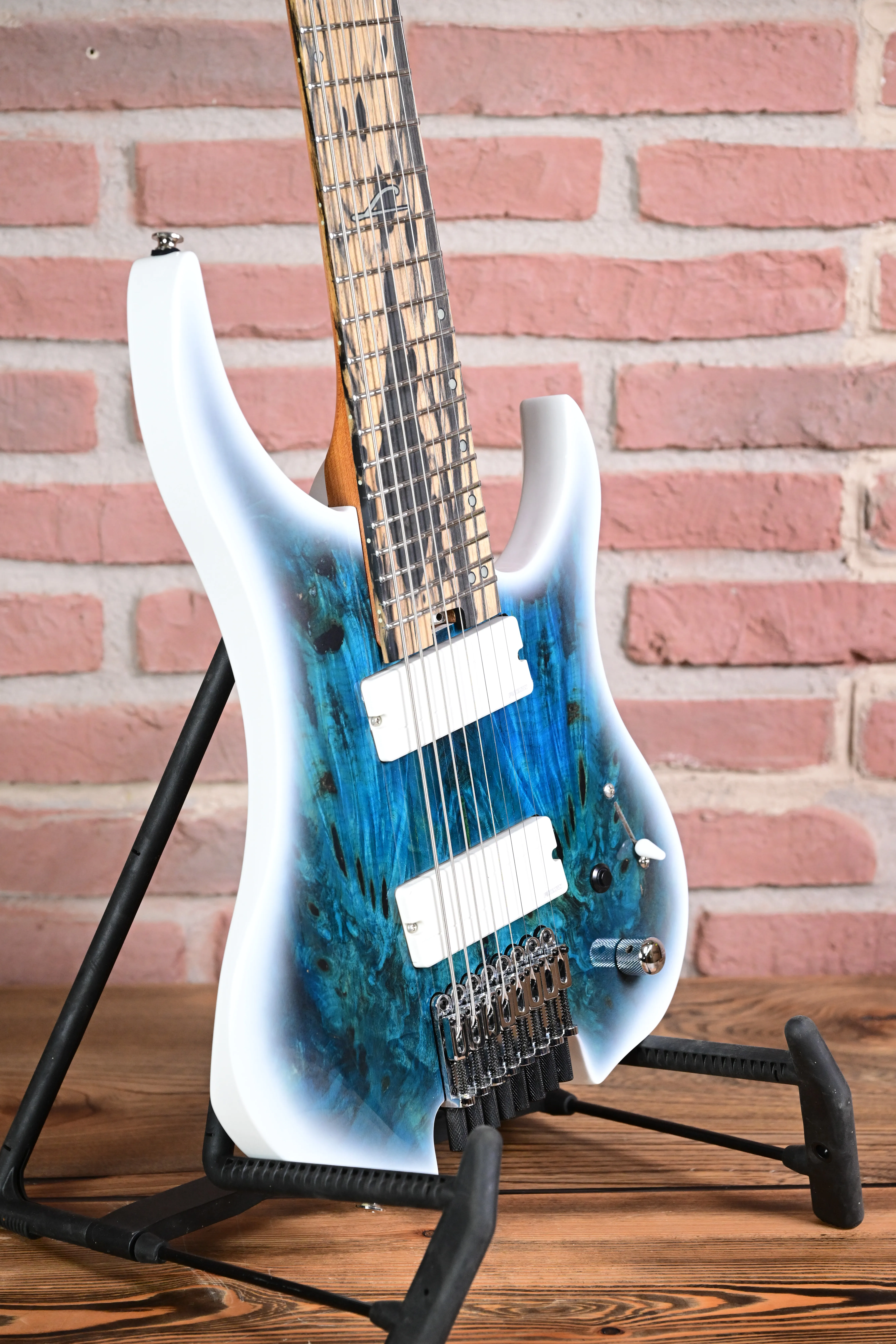 Ghost Overdrive 8-String Multiscale Arctic Burst E-Gitarre