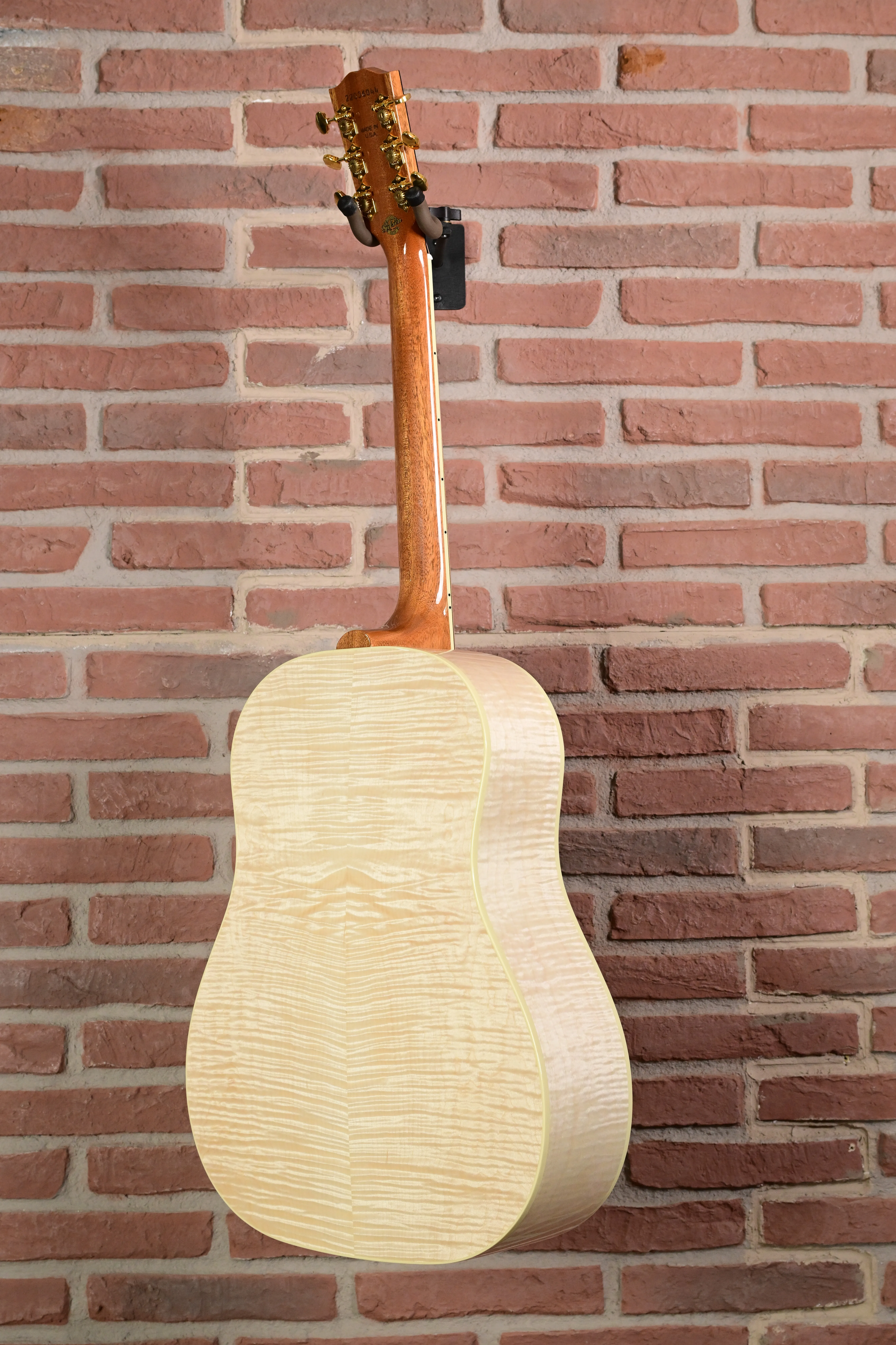 Advanced Jumbo Standard Maple M2M Custom Shop Westerngitarre